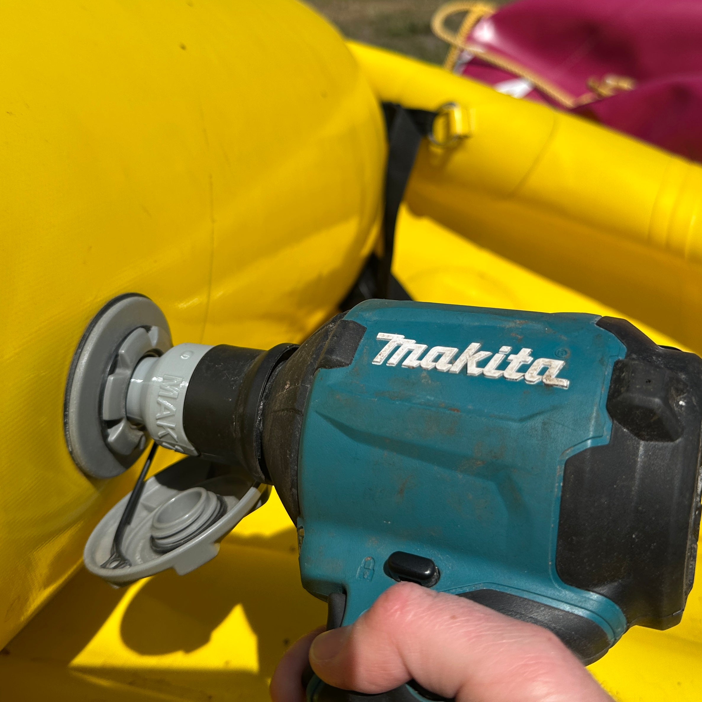Makita 18V LXT® Brushless Cordless High Speed Blower/Inflator Blower Adaptor for Leafield C7 and D7 Valves - OVERLANDERS Outfitter