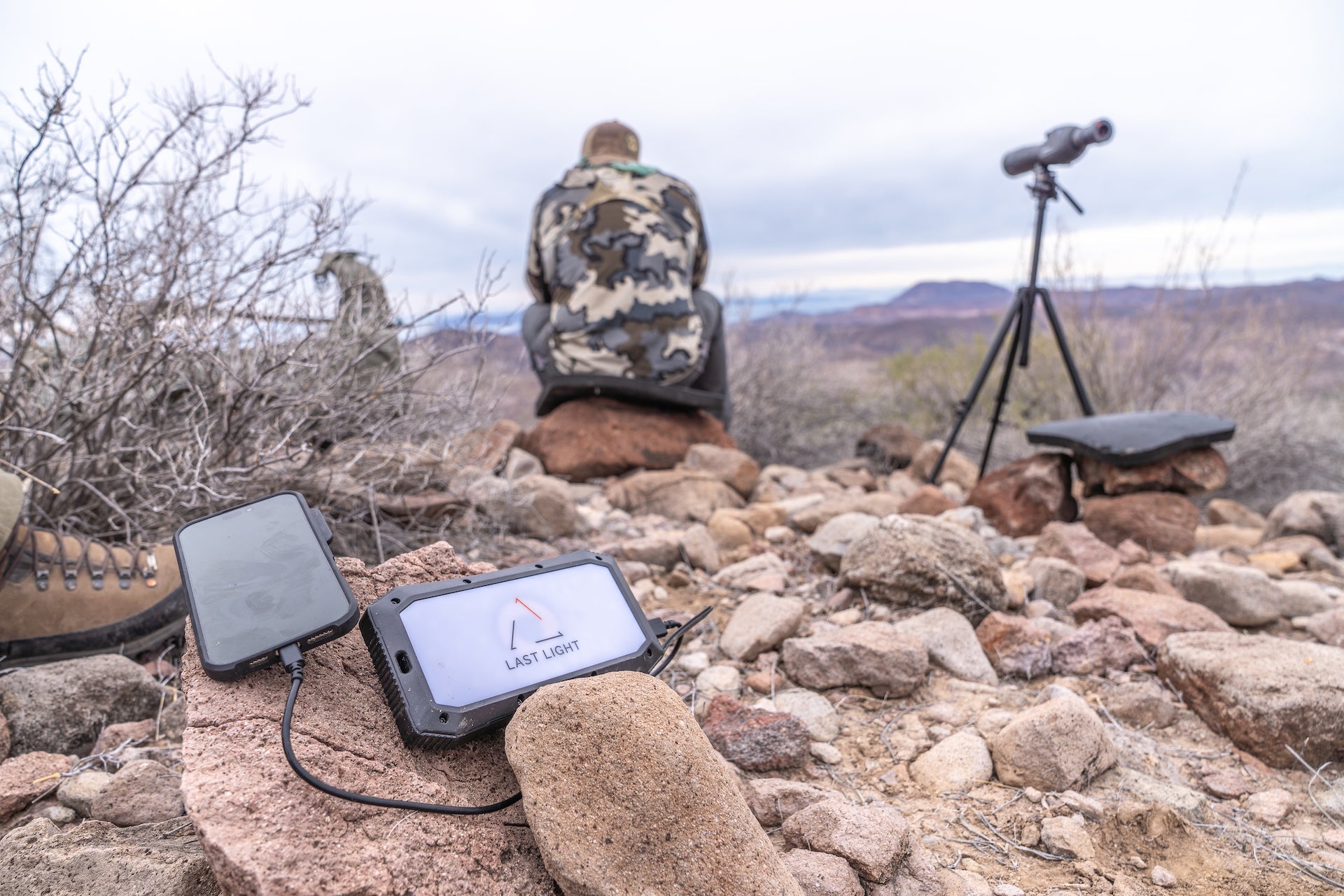 20000 mAh Solar Power Bank & Charger - OVERLANDERS Outfitter