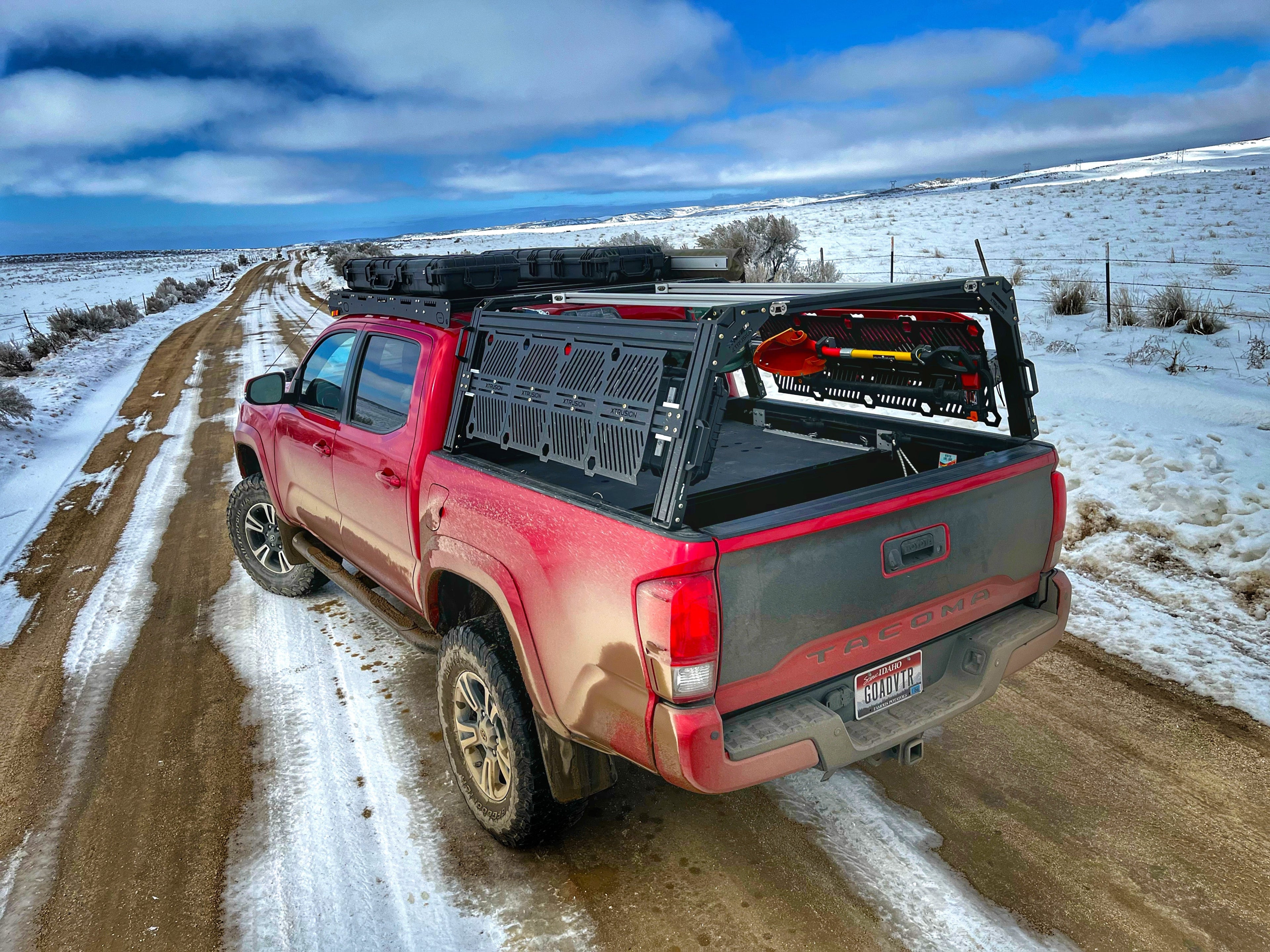 Toyota Tacoma Bed Rack for Retrax XR Covers | XTR1 Tonneau-Compatible - OVERLANDERS Outfitter
