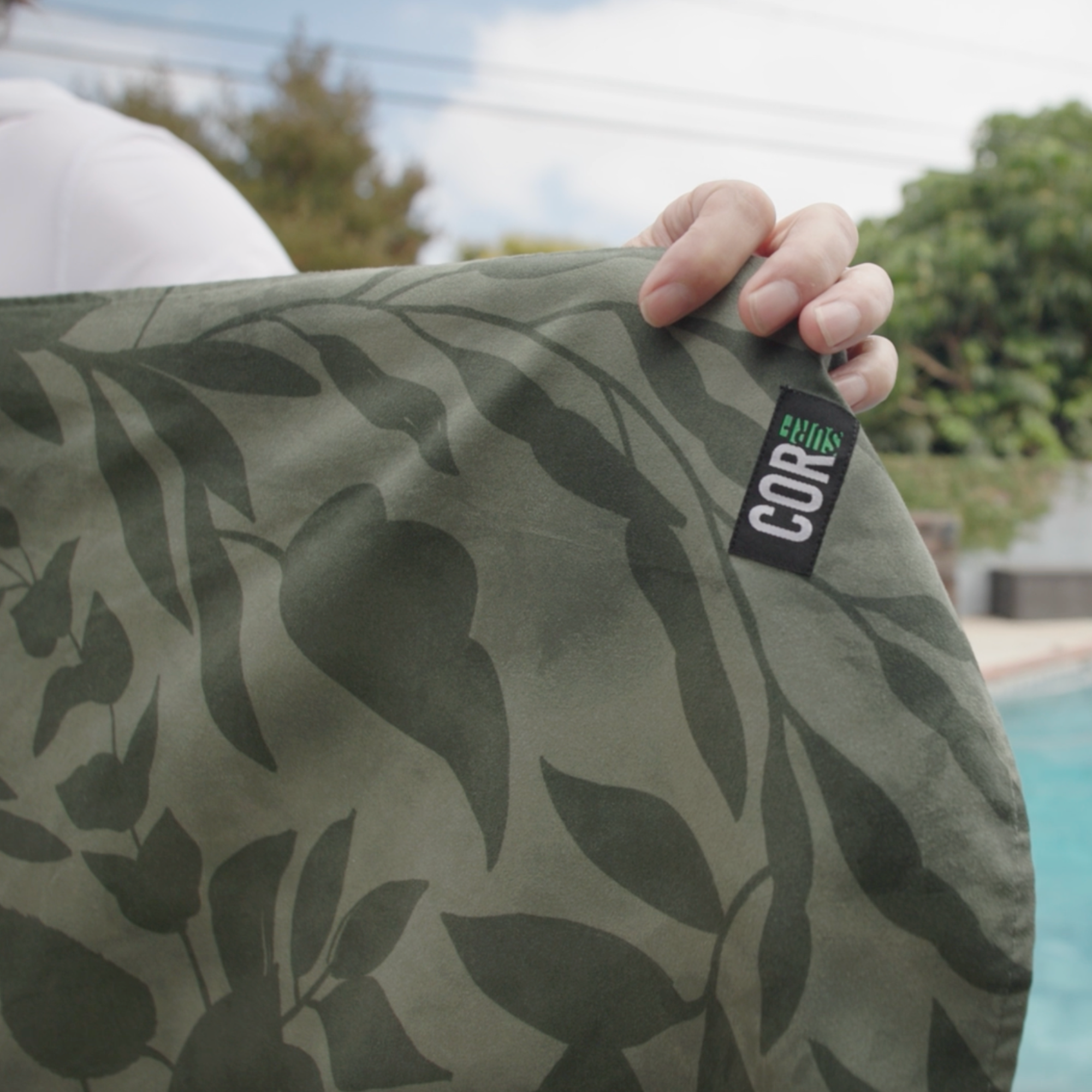 COR Surf eco travel beach towel, quick-dry and lightweight, ideal for camping and outdoor adventures.