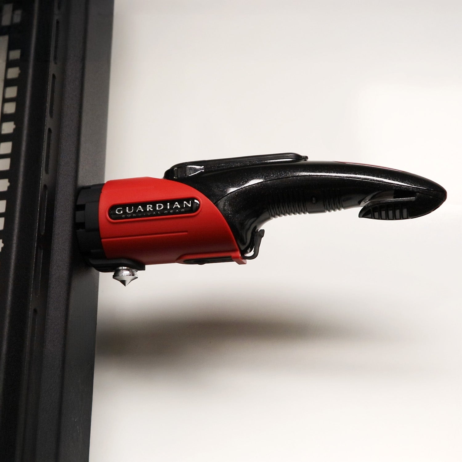 Auto Guardian | 7-in-1 Dynamo Emergency Flashlight & Vehicle Escape Tool - OVERLANDERS Outfitter