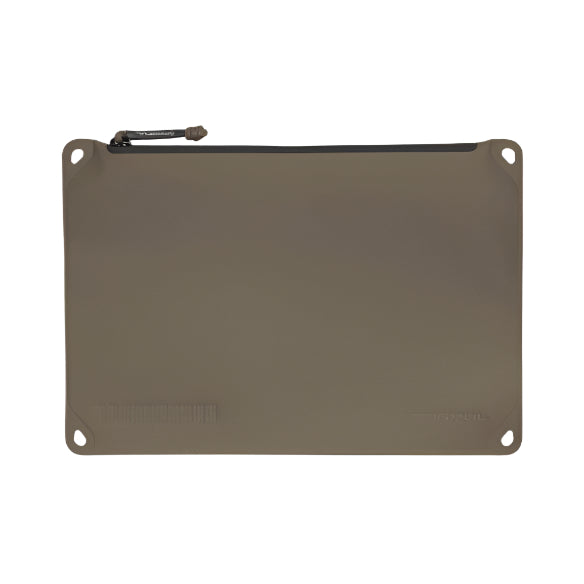 HCC Tactical DAKA® Pouch in large size, showcasing durable material and a spacious design for gear storage.