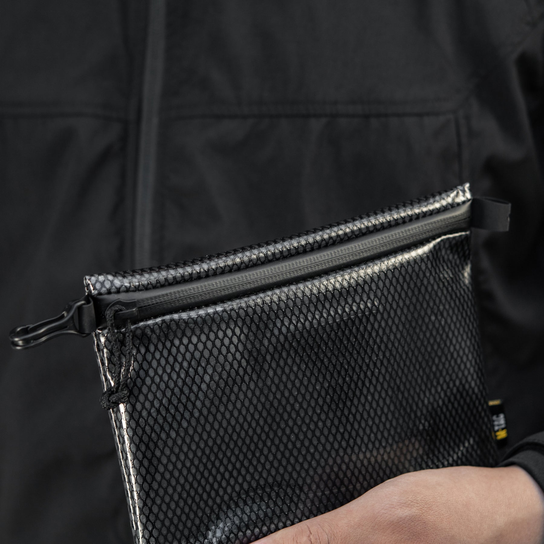 M-Tac Zip Pocket Organizer Set Elite in black, featuring multiple compartments for efficient storage and organization.