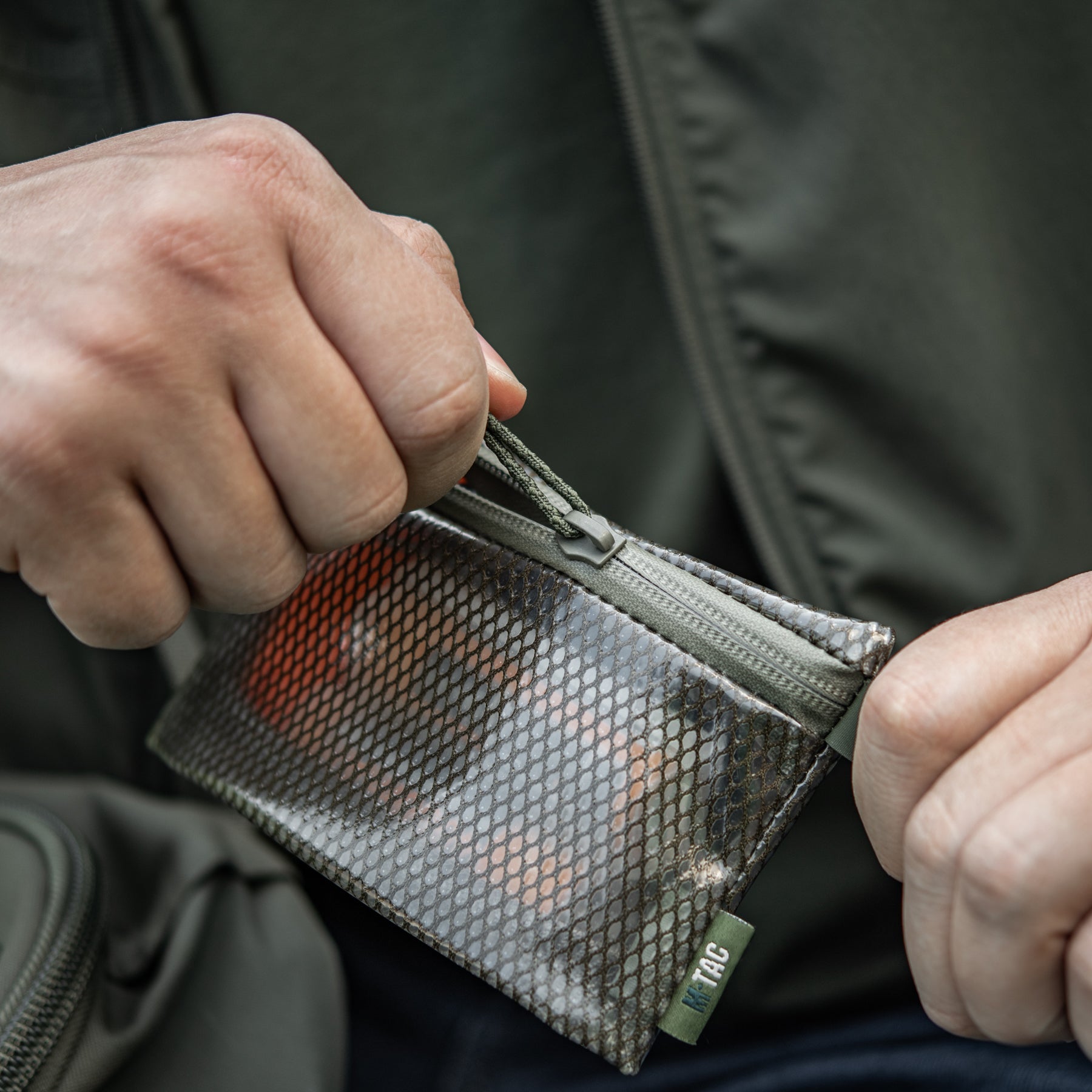 M-Tac Zip Pocket Organizer Set Elite in ranger green, featuring multiple zipped compartments for versatile storage.