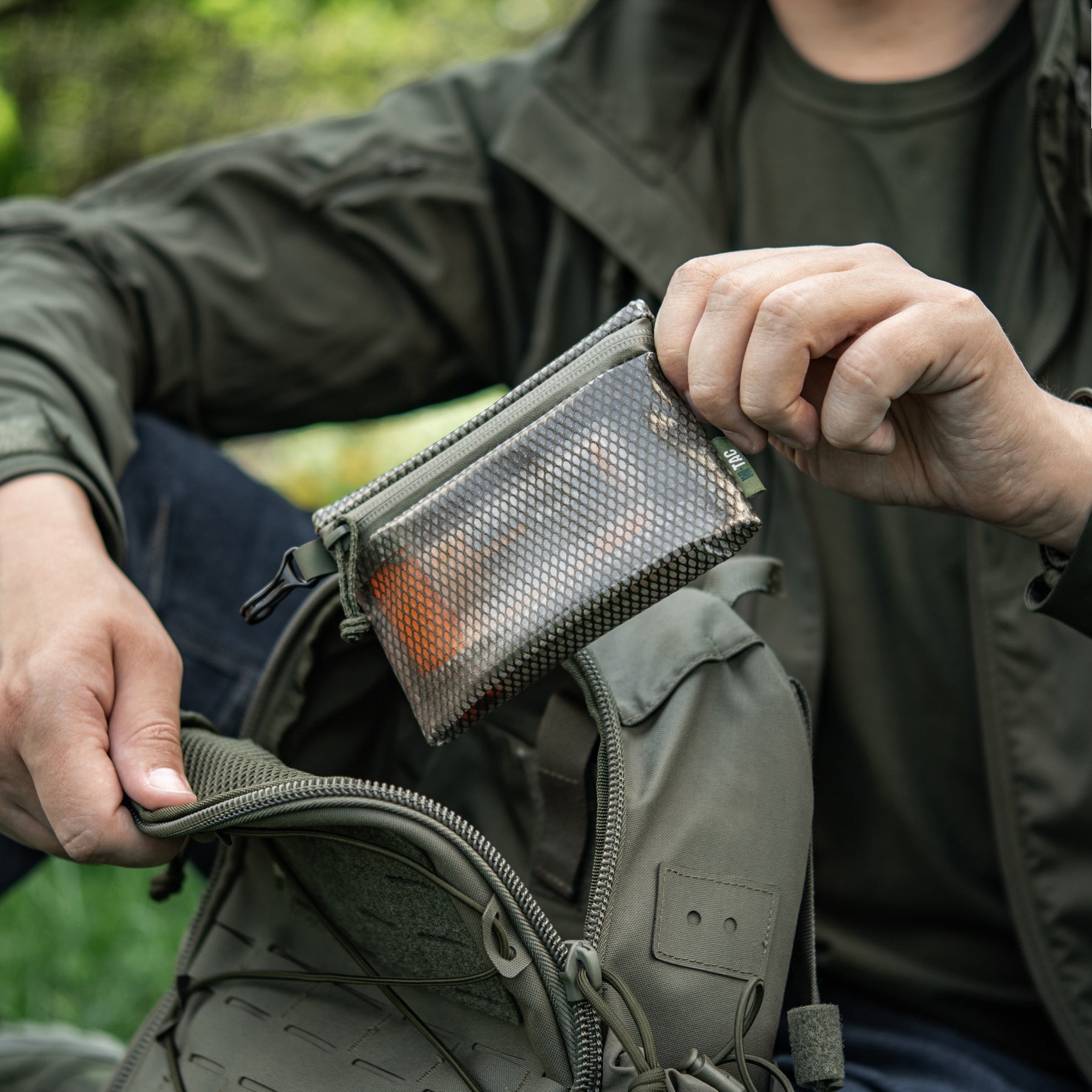 M-Tac Zip Pocket Organizer Set Elite in ranger green, featuring multiple zippered compartments for efficient storage.