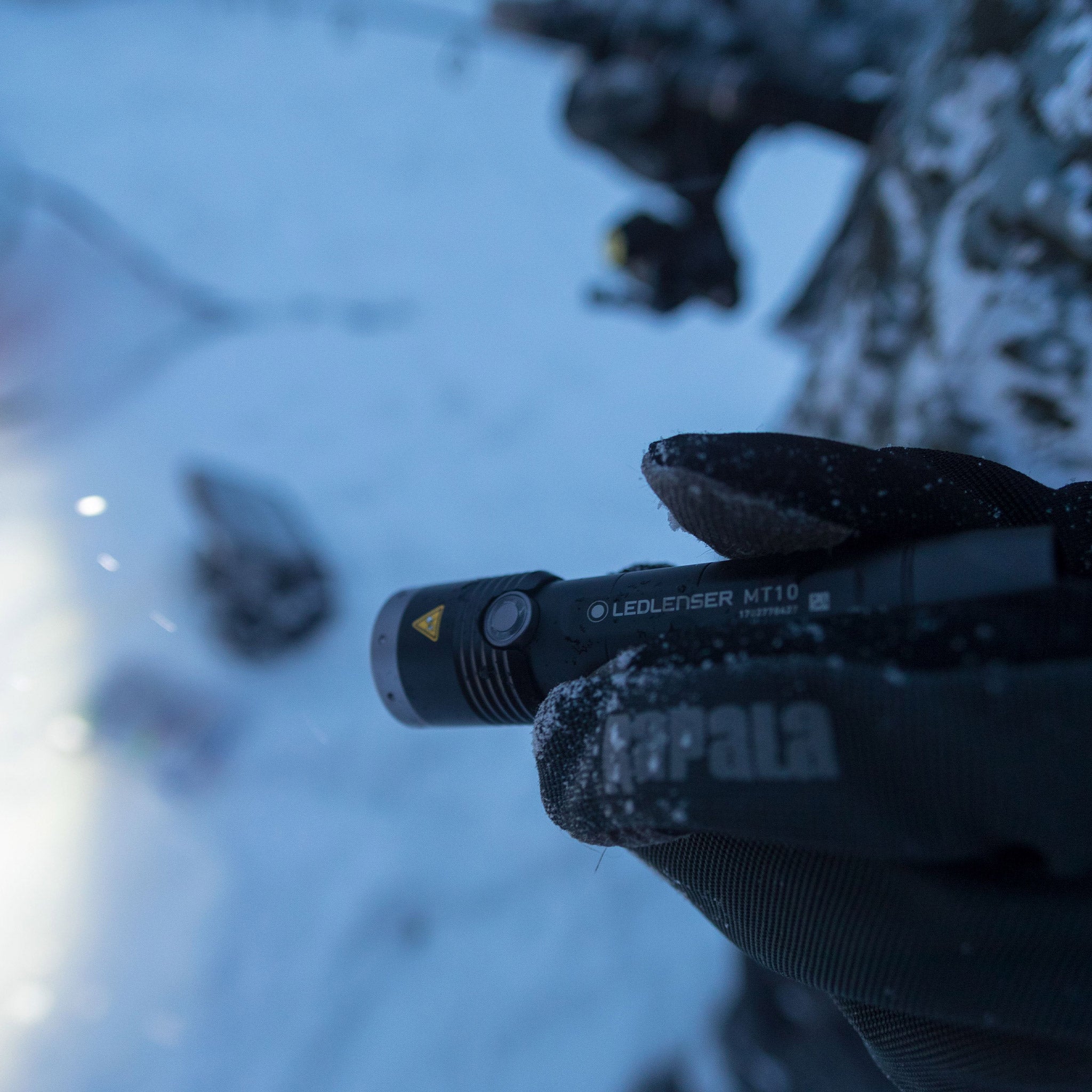 MT10 Flashlight - OVERLANDERS Outfitter
