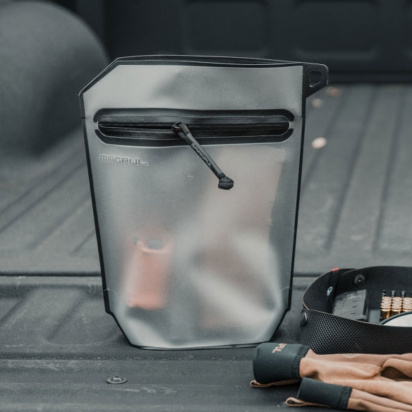 HCC Tactical DAKA Volume Pouch in a versatile design for organized storage solutions and outdoor gear.