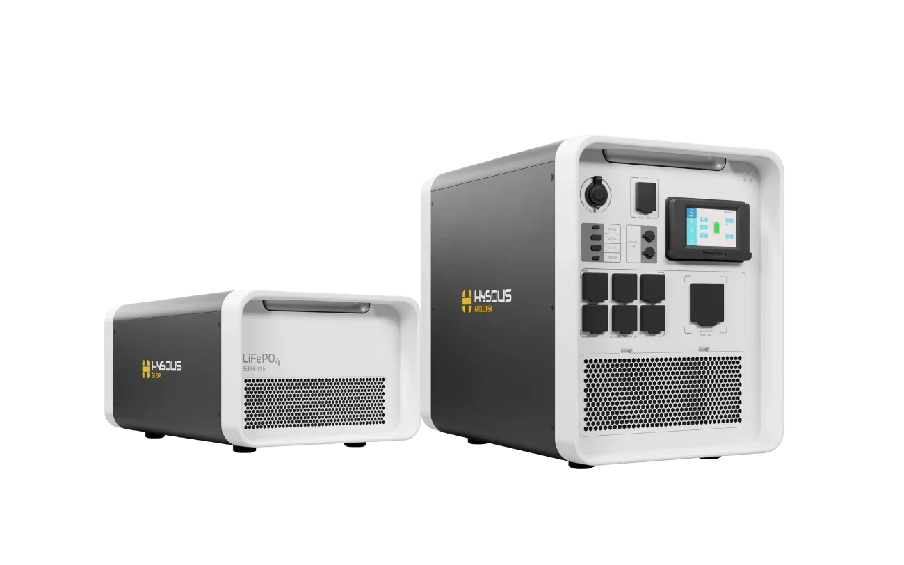 Green Vista Living Hysolis Apollo 5K battery with 10.7kWh capacity, showing the sleek battery unit and digital display panel.