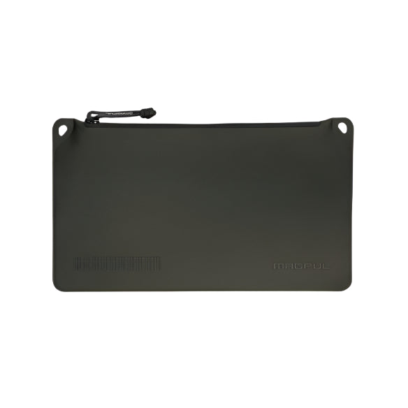 HCC Tactical DAKA® Pouch in medium size, featuring durable material and practical storage design for outdoor use.
