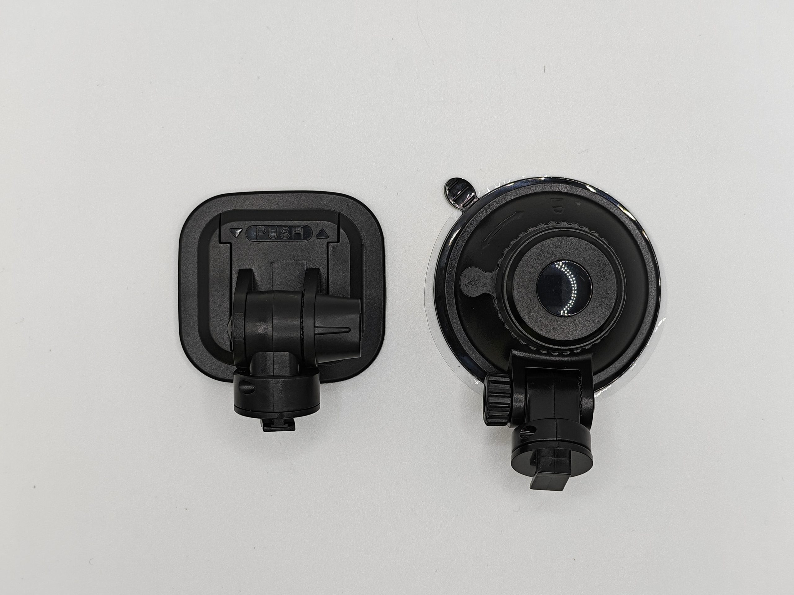 Rexing suction cup and adhesive mount set designed for R4 dash cam, showcasing sturdy mounts for secure installation.