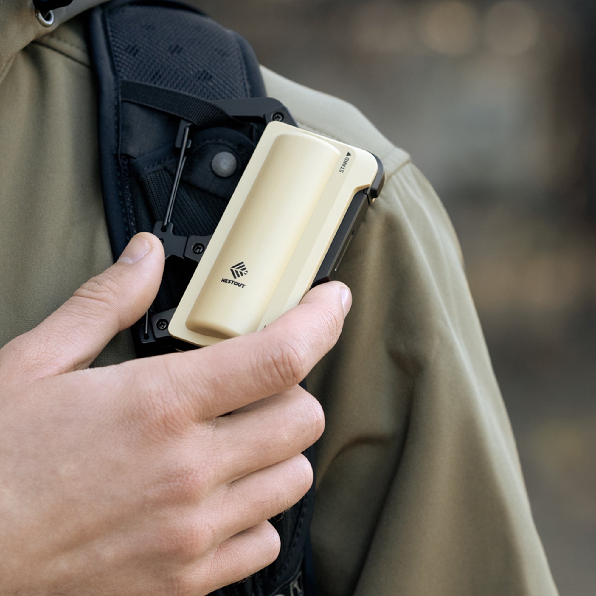 5000mAh Carabiner Battery - OVERLANDERS Outfitter
