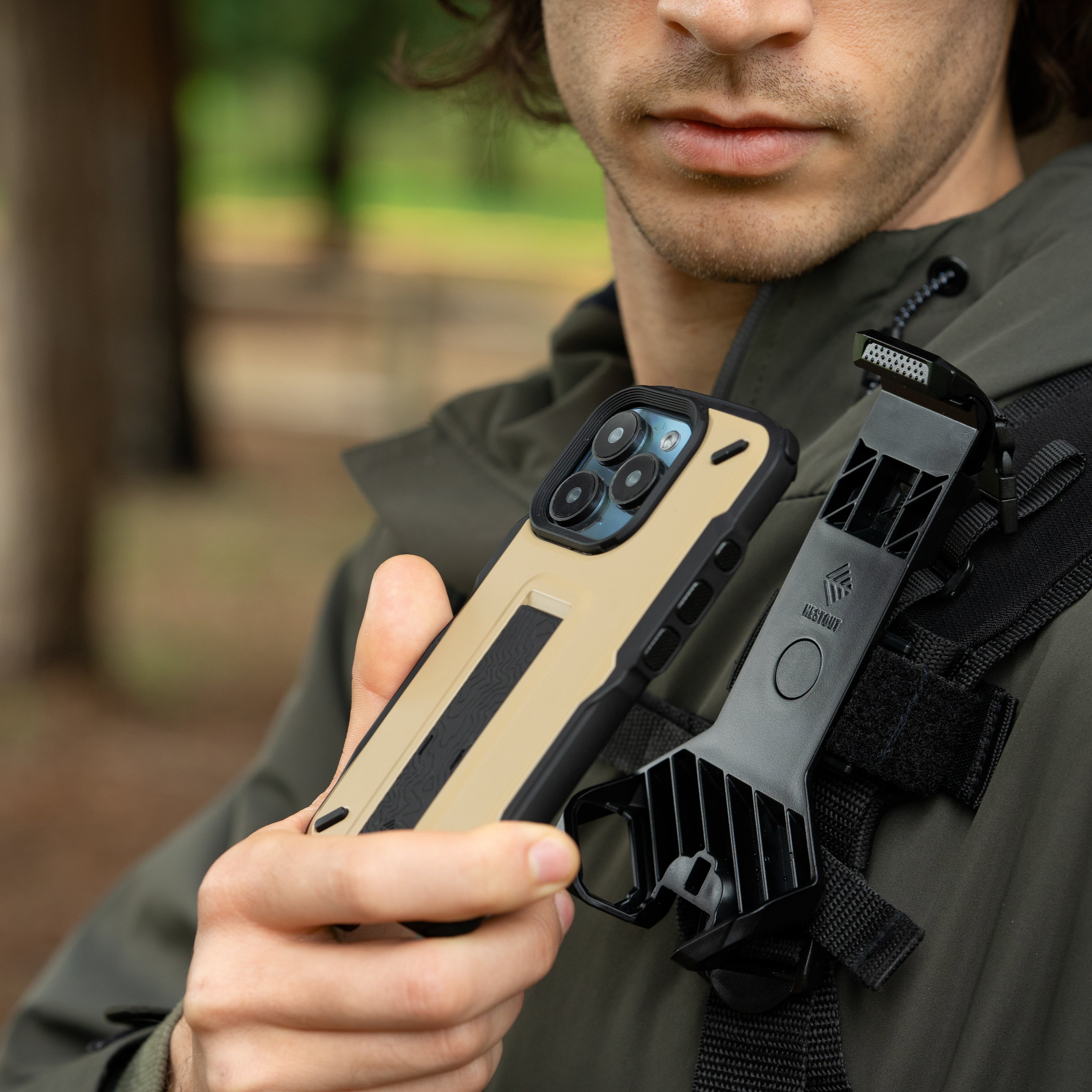 Trekking Hybrid Case - iPhone 16 - OVERLANDERS Outfitter