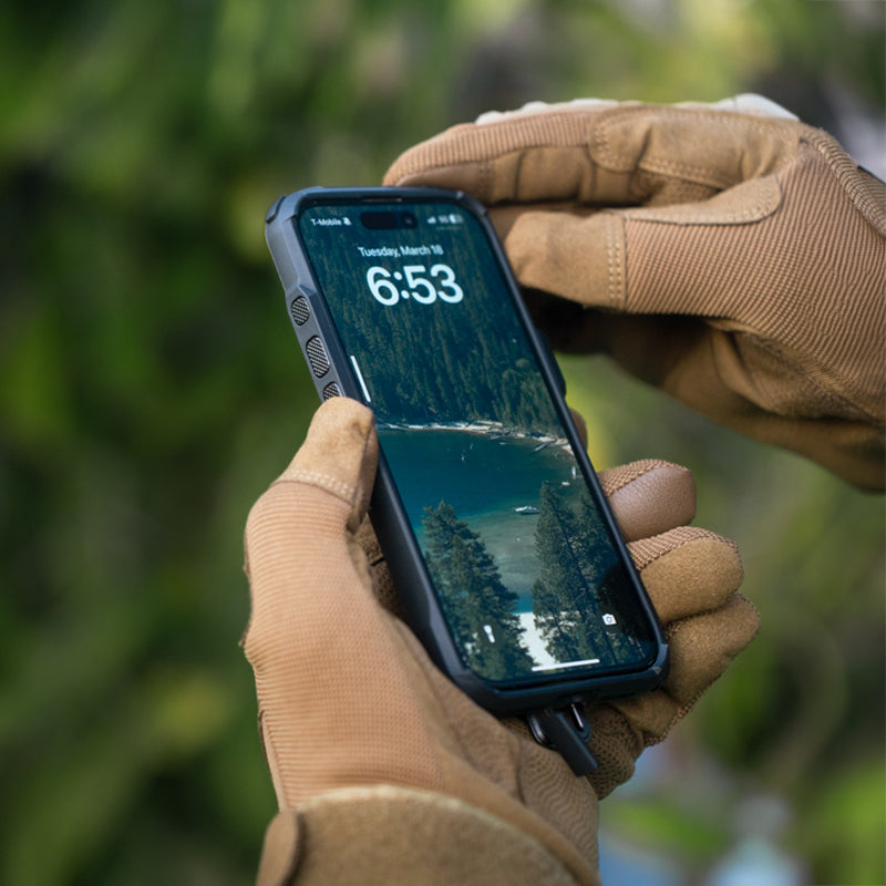 Trekking Hybrid Case - iPhone 16 - OVERLANDERS Outfitter