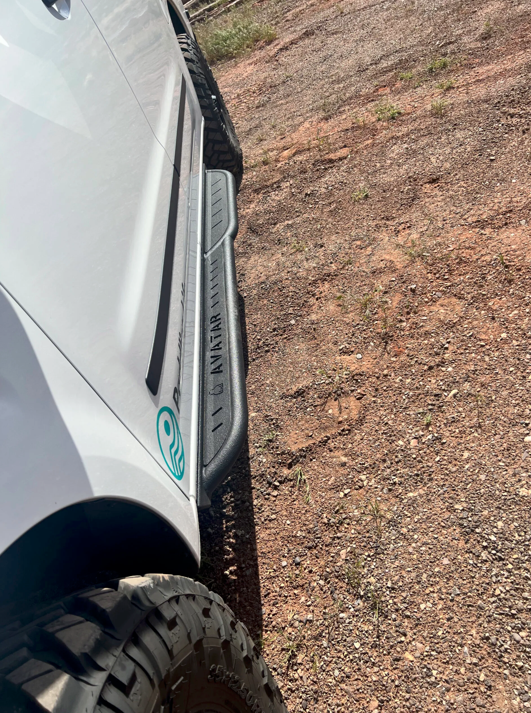 Avatar Offroad NV3500 RockBody Side Steps for Silverado, durable black side step bars with textured surface for easy access.