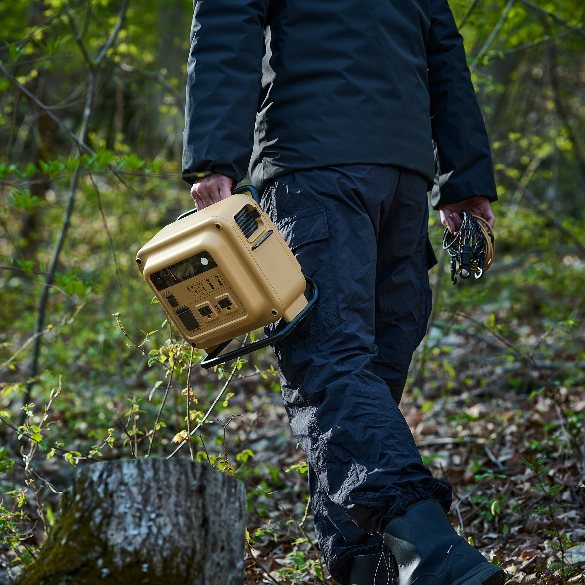 700N Portable Power Station - OVERLANDERS Outfitter