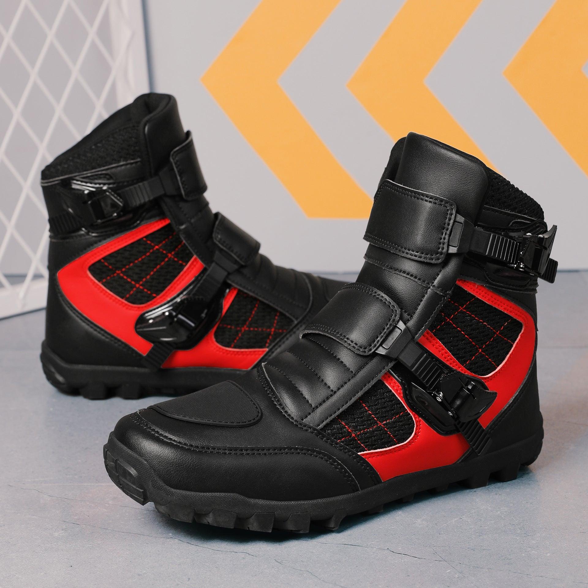 Bean's Moto Booth 4 Seasons™ TitanX motorcycle riding shoes in black, featuring protective design and durable materials.