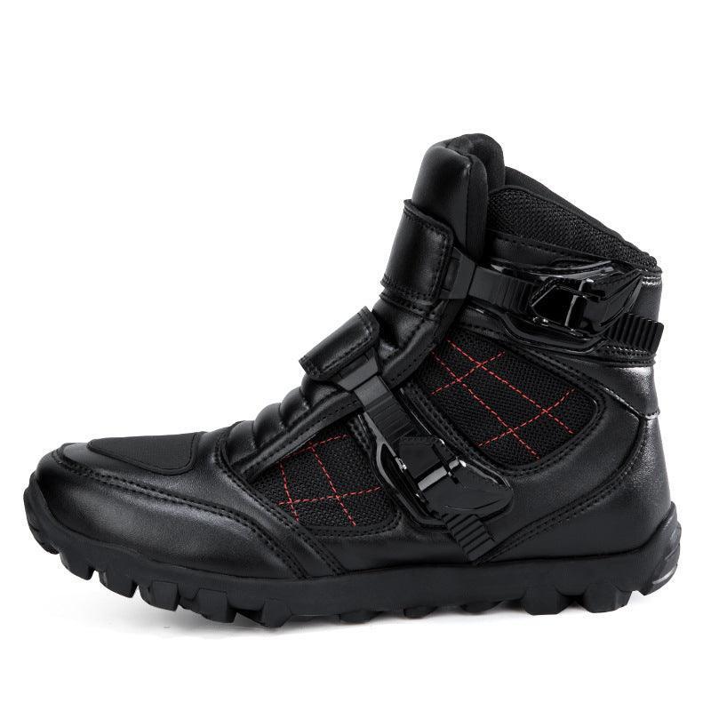 Bean's Moto Booth 4 Seasons™ TitanX motorcycle riding shoes with protective design and durable leather construction.