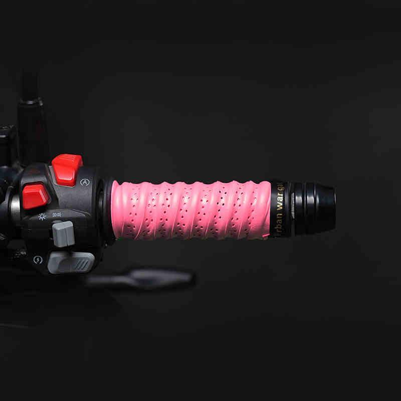 Bean's Moto Booth motorcycle anti-slip and breathable handlebar grips for improved grip and comfort during rides