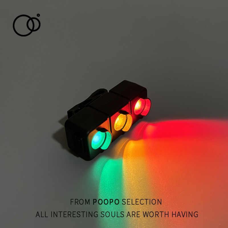 Bean's Moto Booth traffic light safety warning light for motorcycles, USB charging, compact motorcycle accessory with bright LED signals.