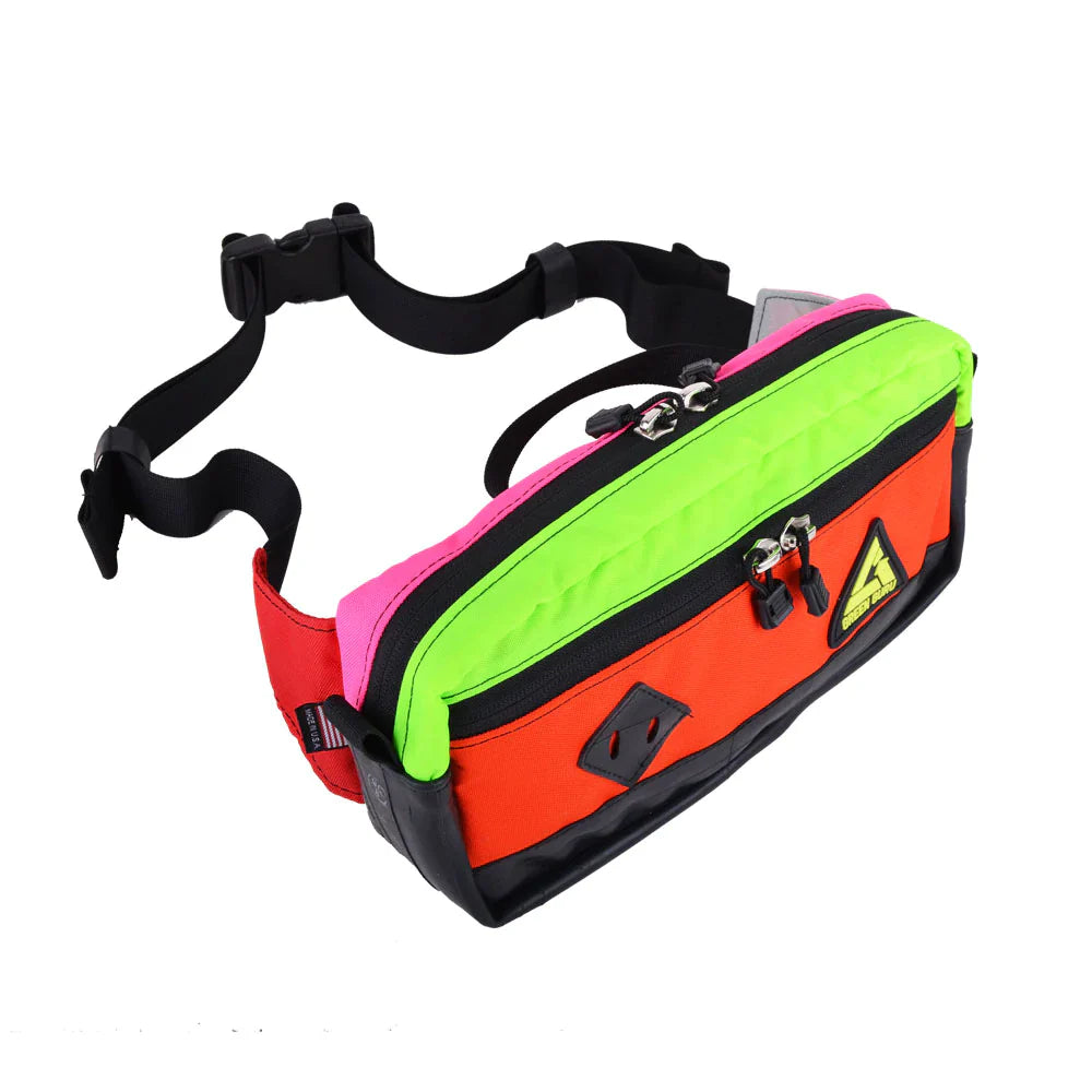ZEITBIKE Green Guru Packster Hip Pack in green, shown from left perspective, designed for carrying essentials, stylish and functional.
