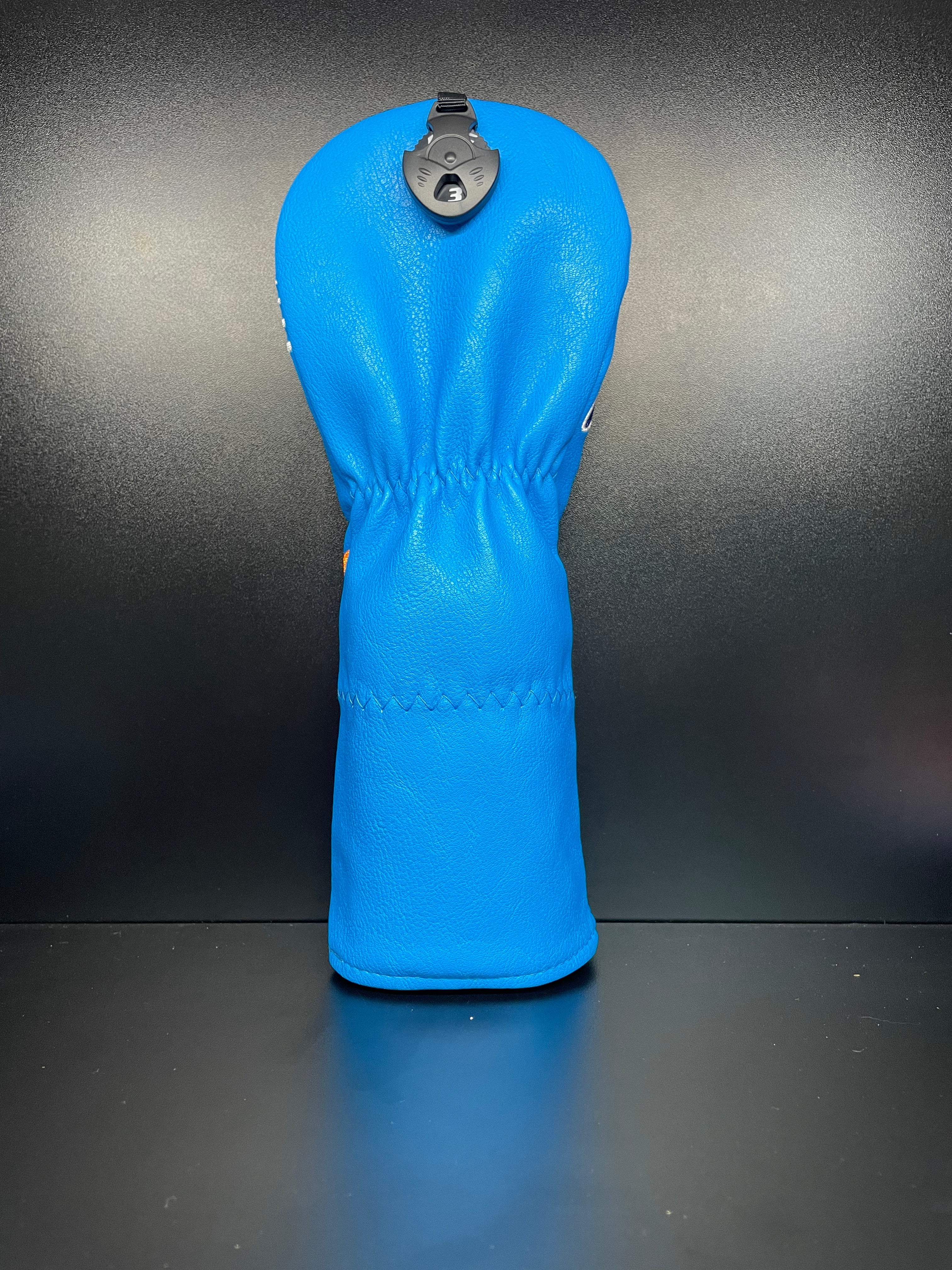ParWestGolf Palm Tree 1.0 golf club headcover featuring a detailed palm tree design for protecting golf clubs.
