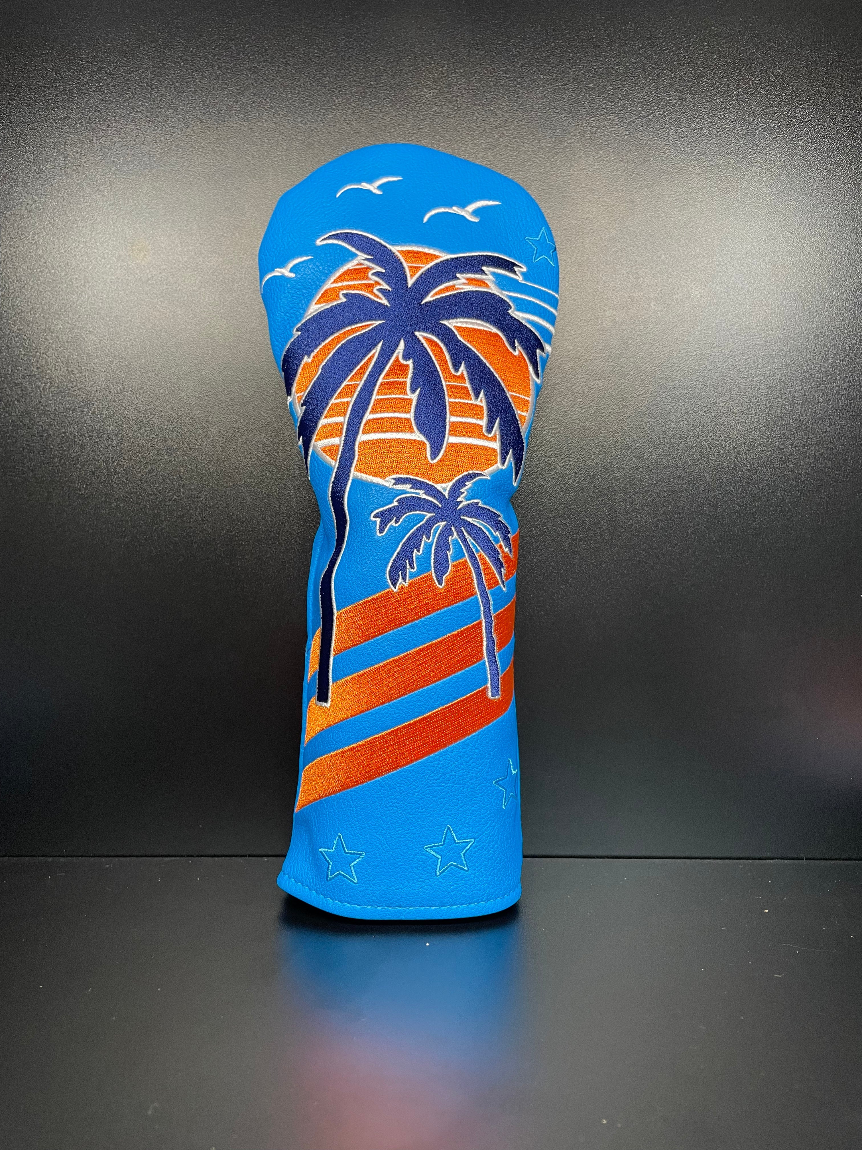 ParWestGolf Palm Tree 1.0 golf club headcover with a detailed palm tree design for protective golf gear.