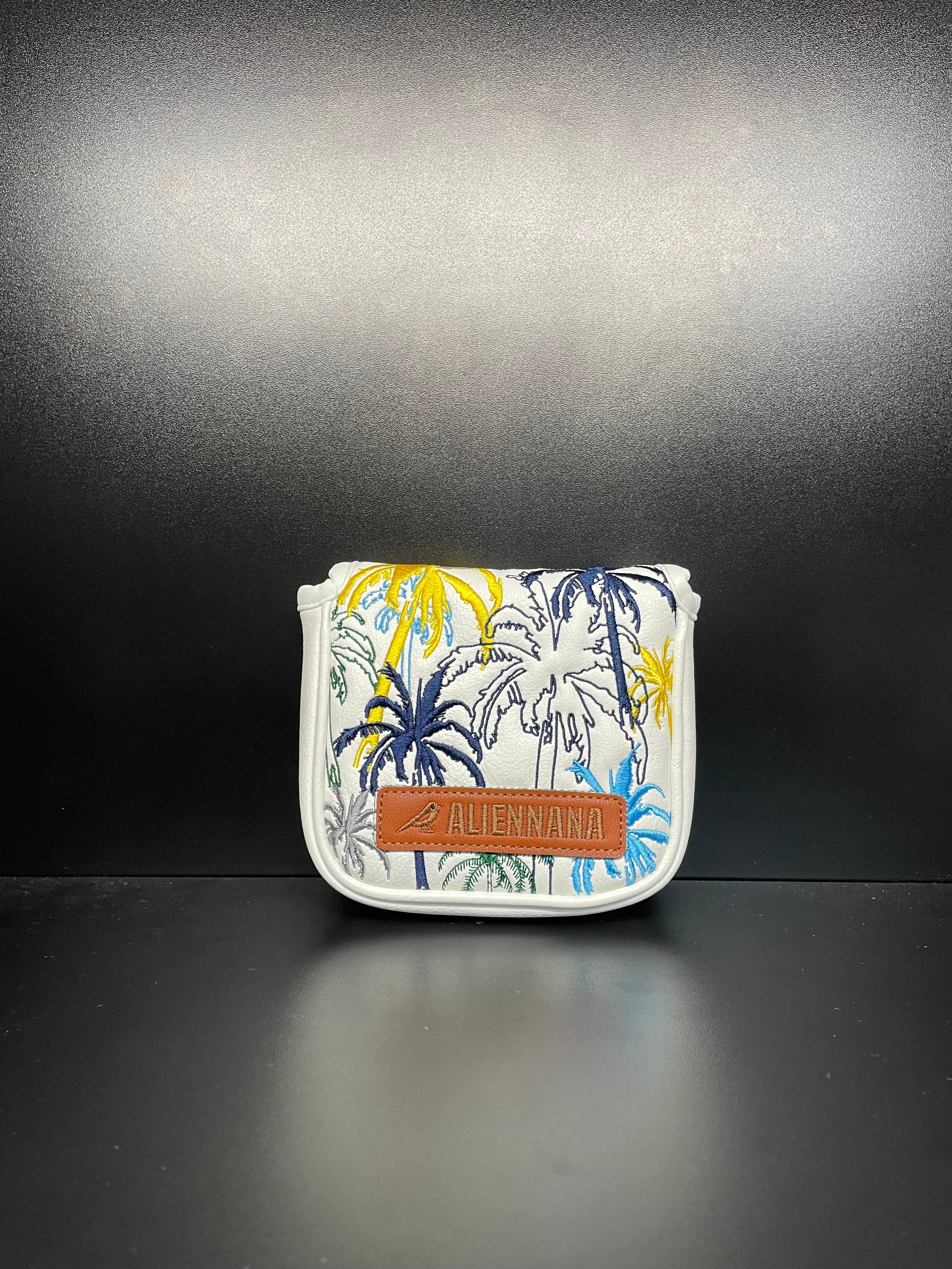 Palm Tree Bliss Headcover - OVERLANDERS Outfitter