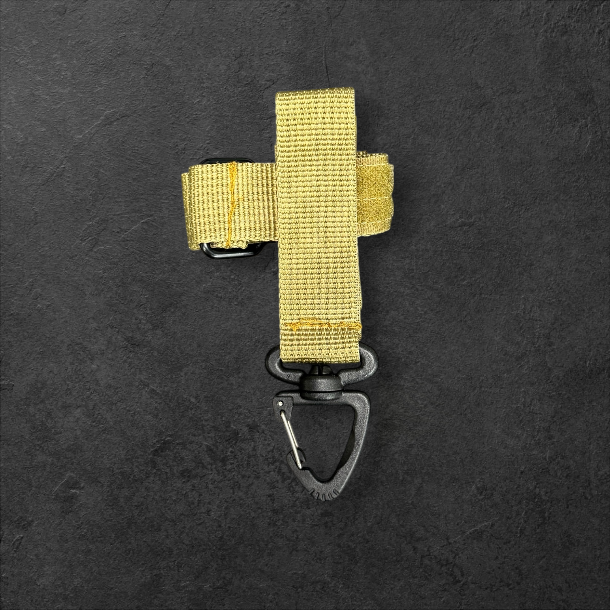 ONE SHEAR® Tactical MOLLE Carabiner Buckle – Multi-Use Nylon Storage Hook for Gloves, Rope & Gear - OVERLANDERS Outfitter