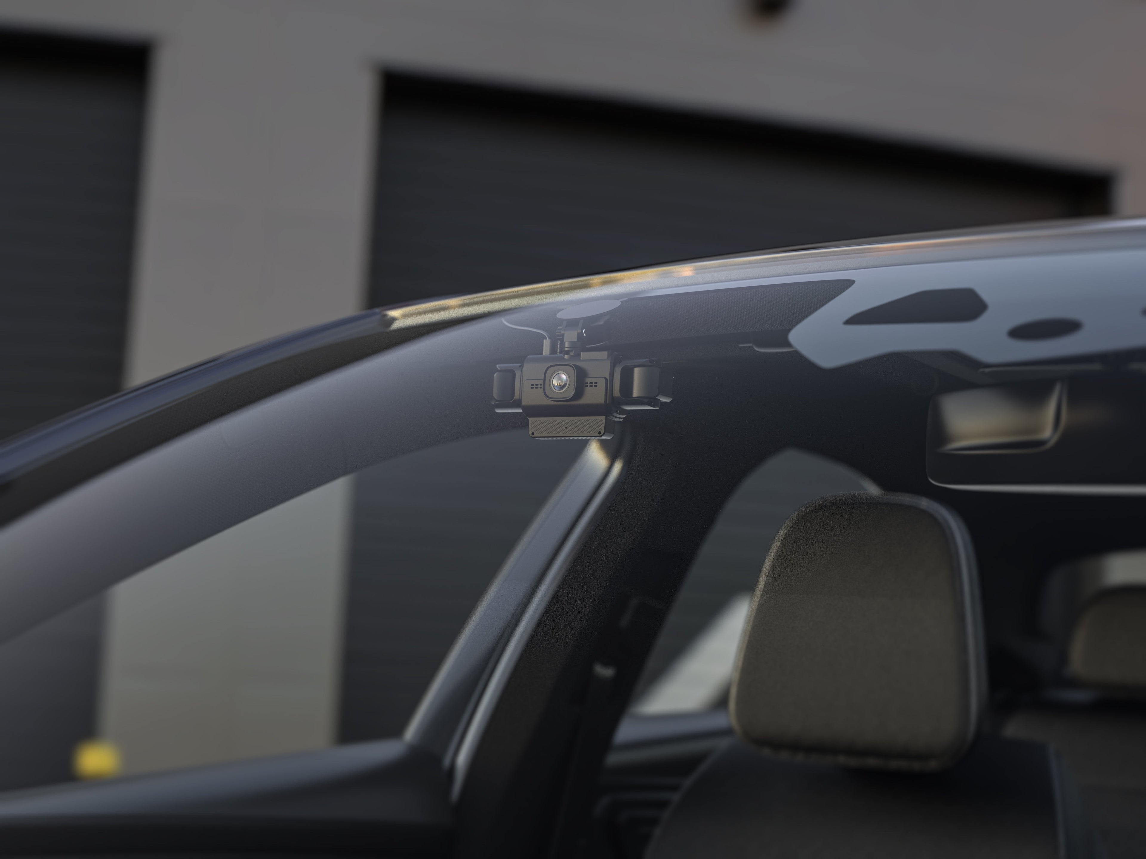 Rexing R4-RD dash cam featuring 1080p resolution, 360° parking monitor, Wi-Fi, GPS, and IR night vision capabilities.