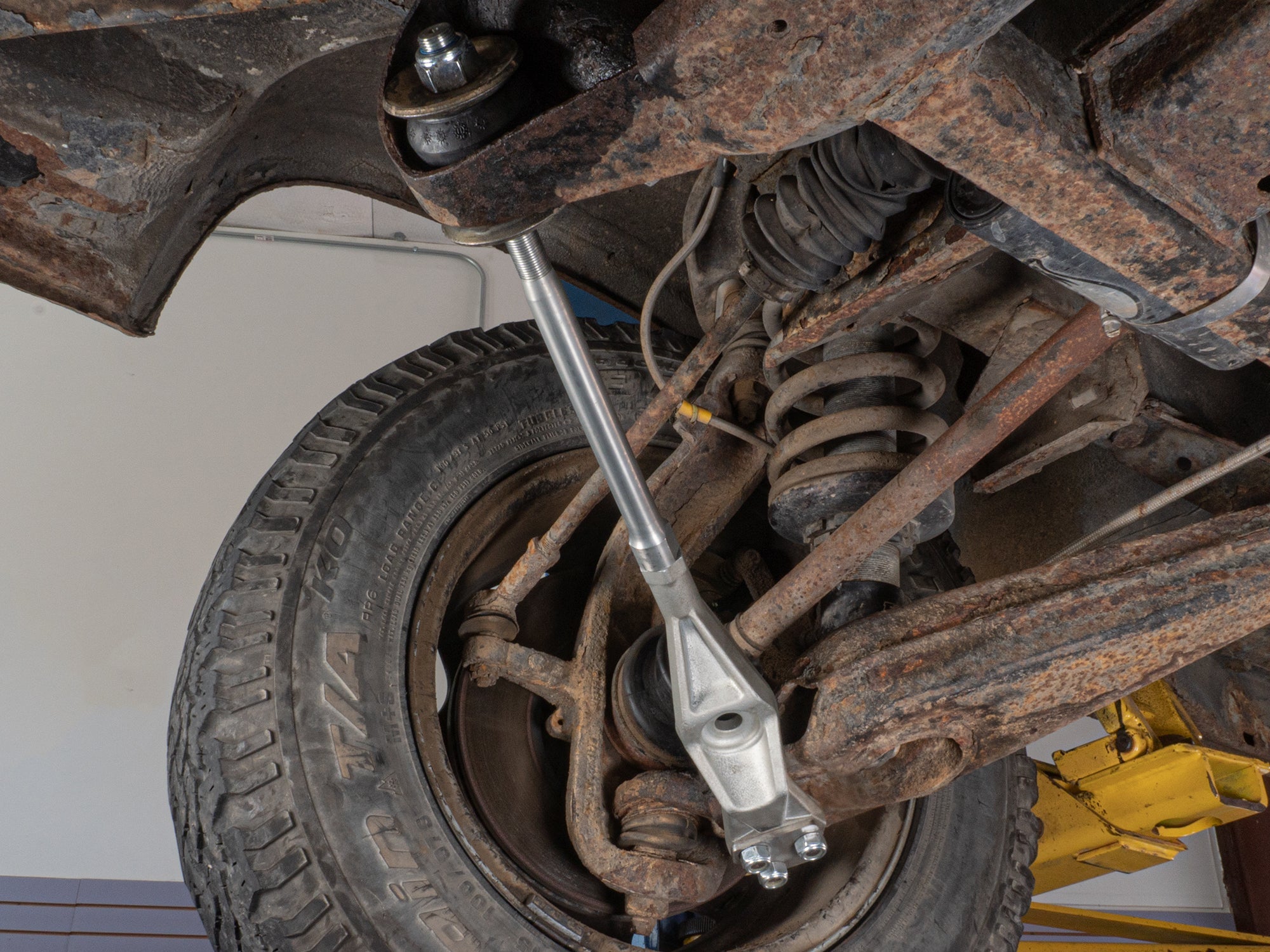 Radius Rod Assembly [Syncro] - OVERLANDERS Outfitter