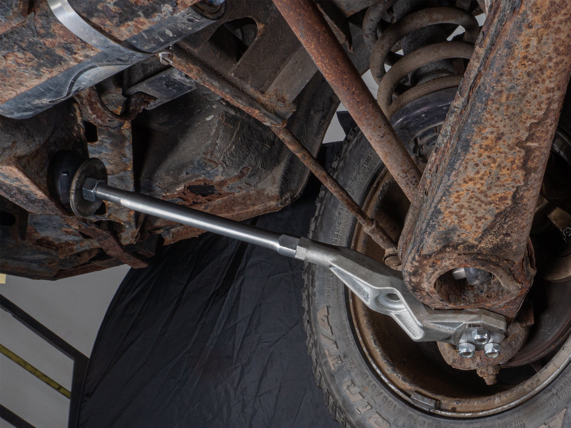 Radius Rod Assembly [Syncro] - OVERLANDERS Outfitter