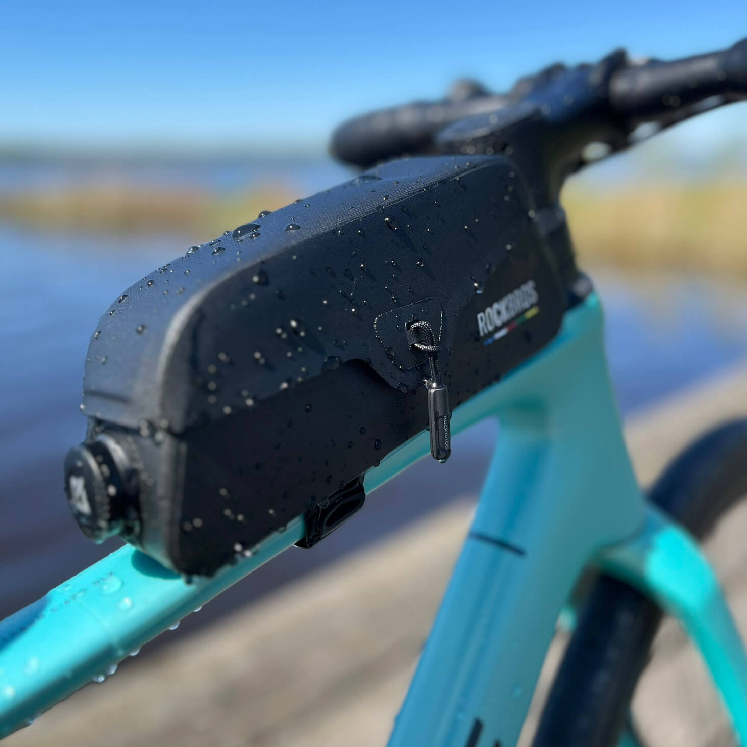 Road To Sky 100% Waterproof Magnetic Top Tube Bike Frame Bag – 0.6L/0.9L - OVERLANDERS Outfitter