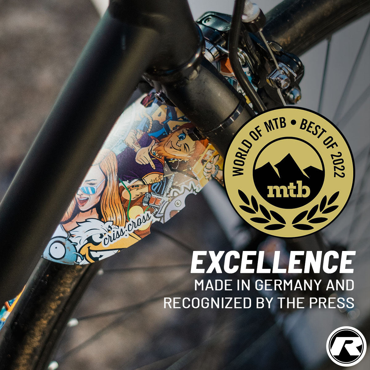 ZEITBIKE Riesel Design CRISS:CROSS front mudguard for bikes, showcasing its sleek black fender design on a bicycle.