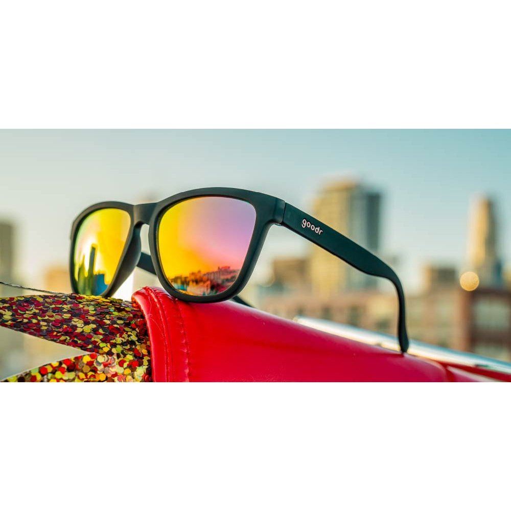 Rare Air Discs Professional Respawner OG Polarized Sunglasses in black with sleek frame and polarized lenses, accessory for outdoor activities.