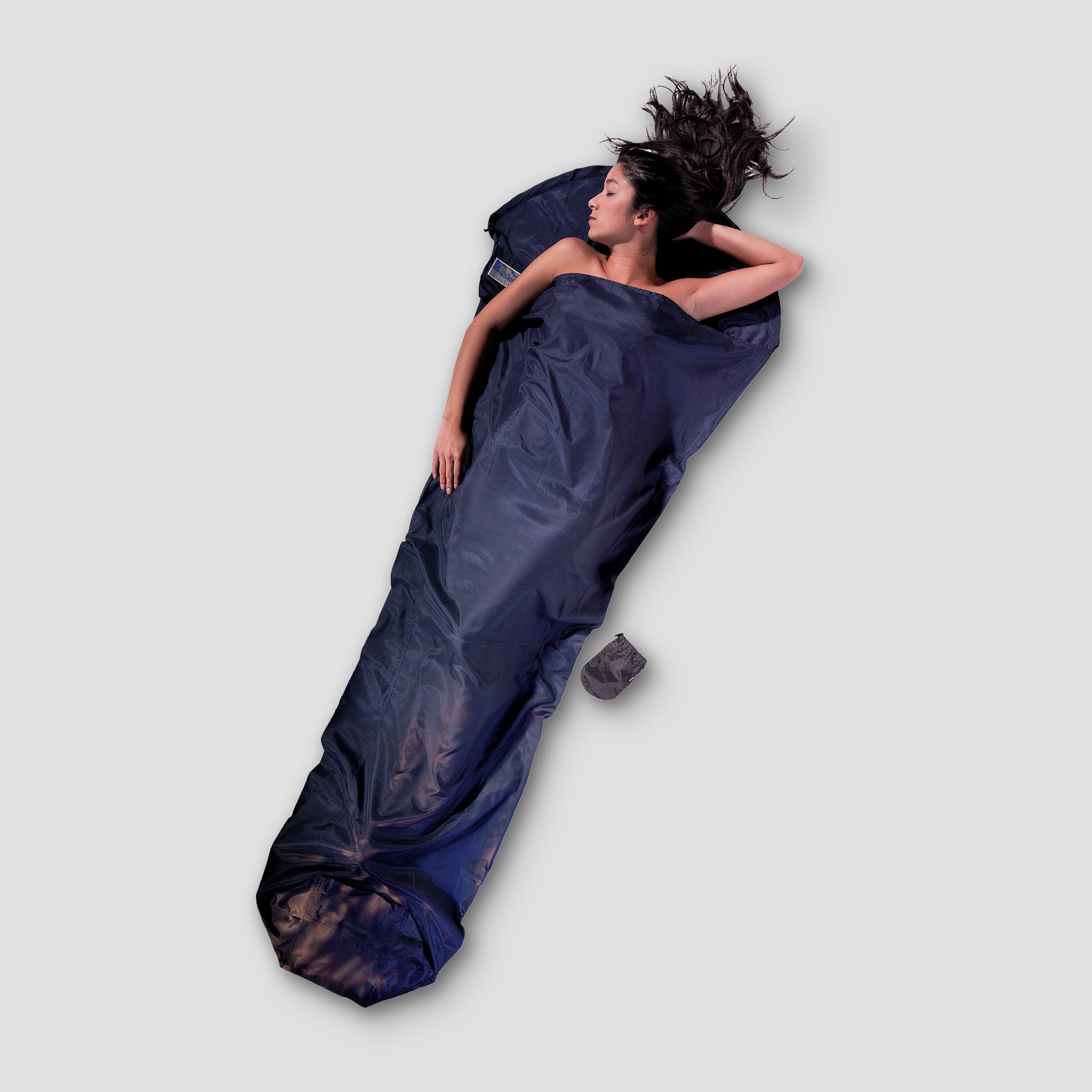Silk Egyptian cotton MummyLiner by COCOON, showcasing smooth silk and soft Egyptian cotton fabric in a close-up view.