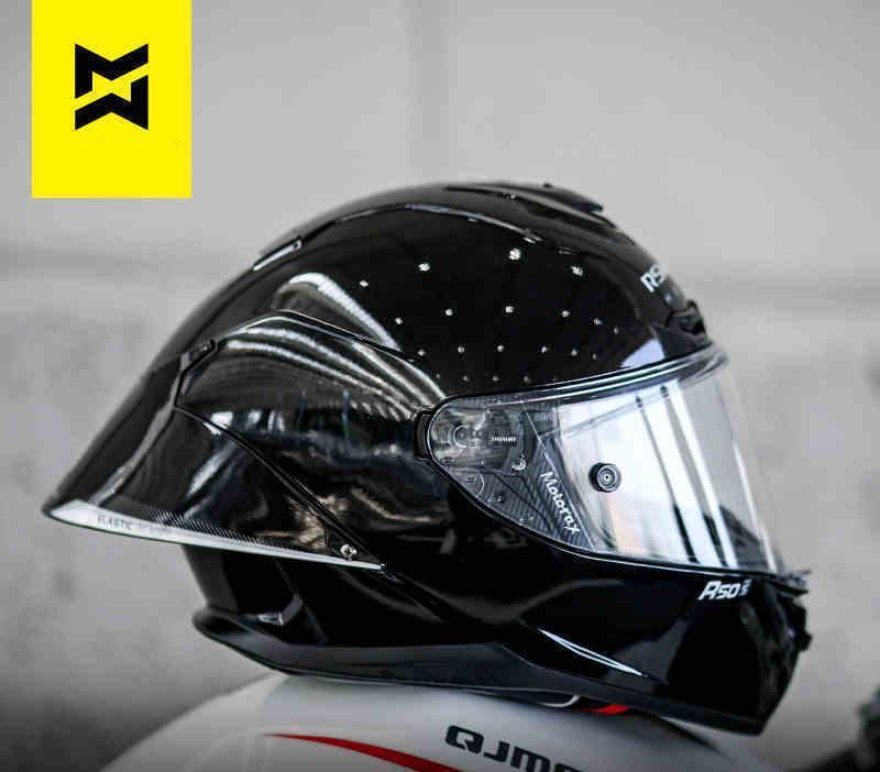 Bean's Moto Booth RSMORAX™ R50S PRO motorcycle helmet with sleek design and ventilation vents, shown from the side view.
