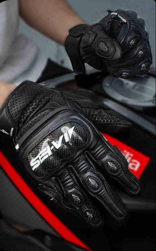 Seivi™ motorcycle carbon fiber leather gloves from Bean's Moto Booth with reinforced knuckles and detailed stitching, designed for riding comfort.