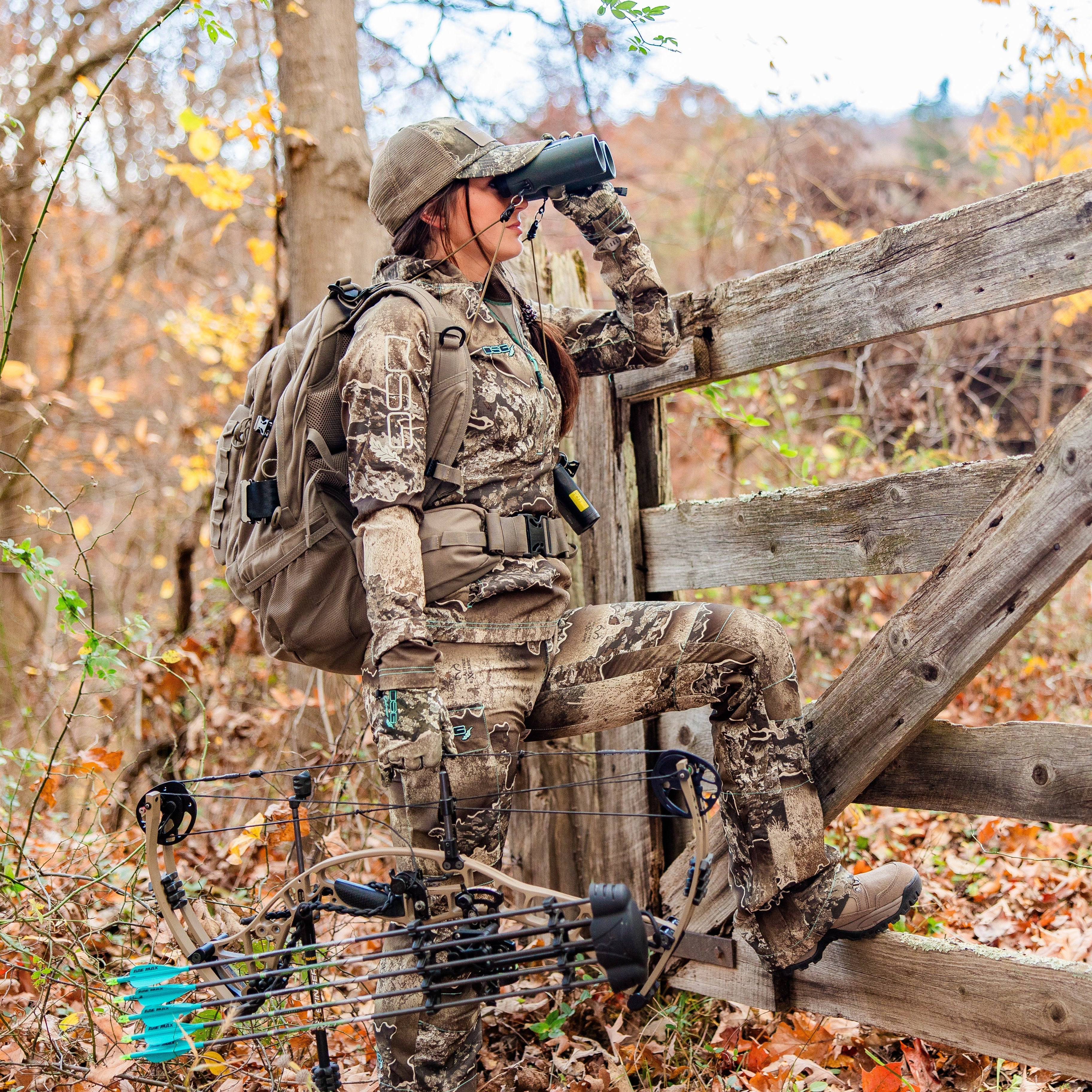 Dark gray Bexley 3.0 pant from DSG Outerwear, featuring a relaxed fit and multiple pockets for casual outdoor wear.
