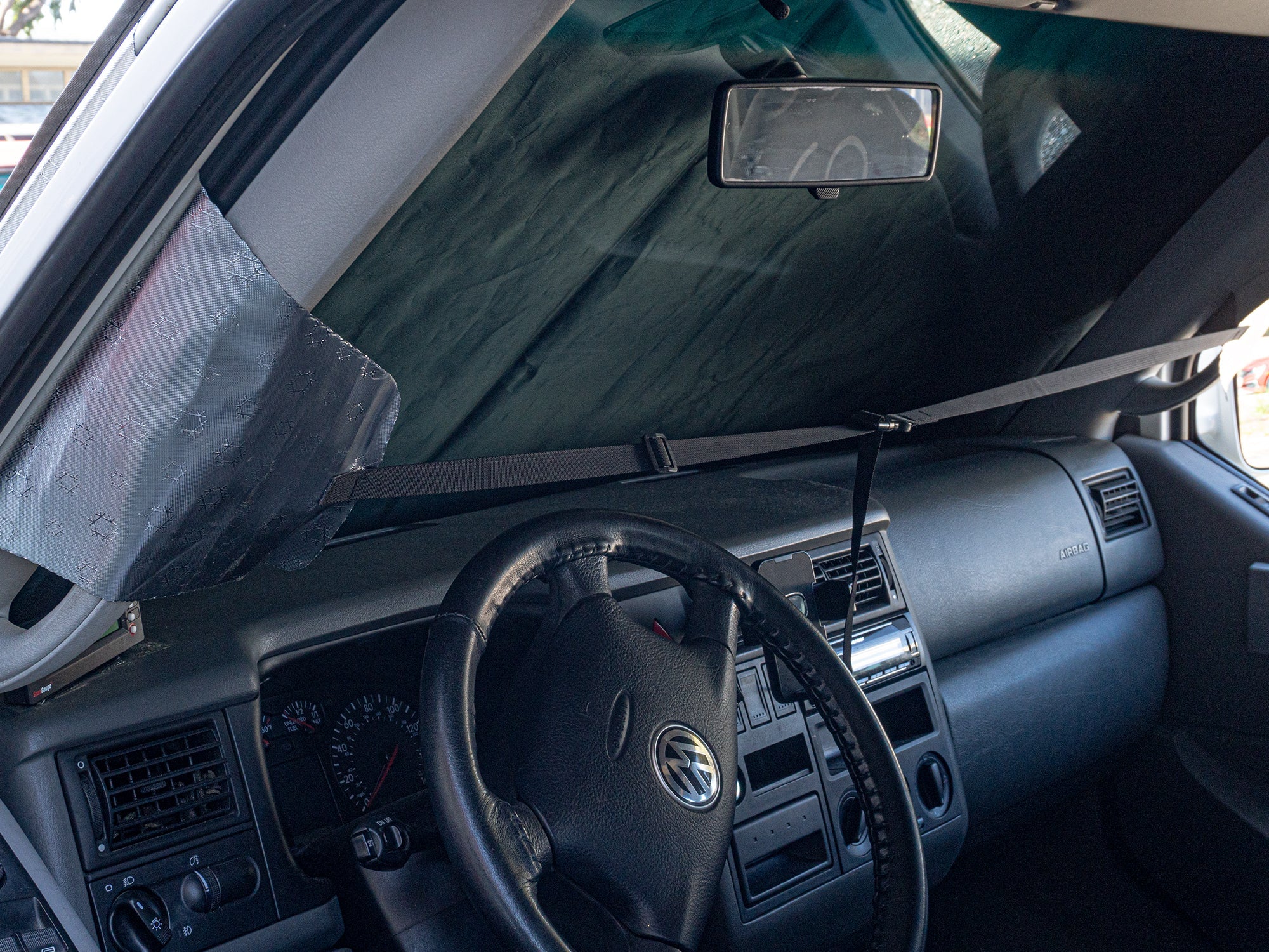 Snow & Sun Shade [Eurovan] - OVERLANDERS Outfitter
