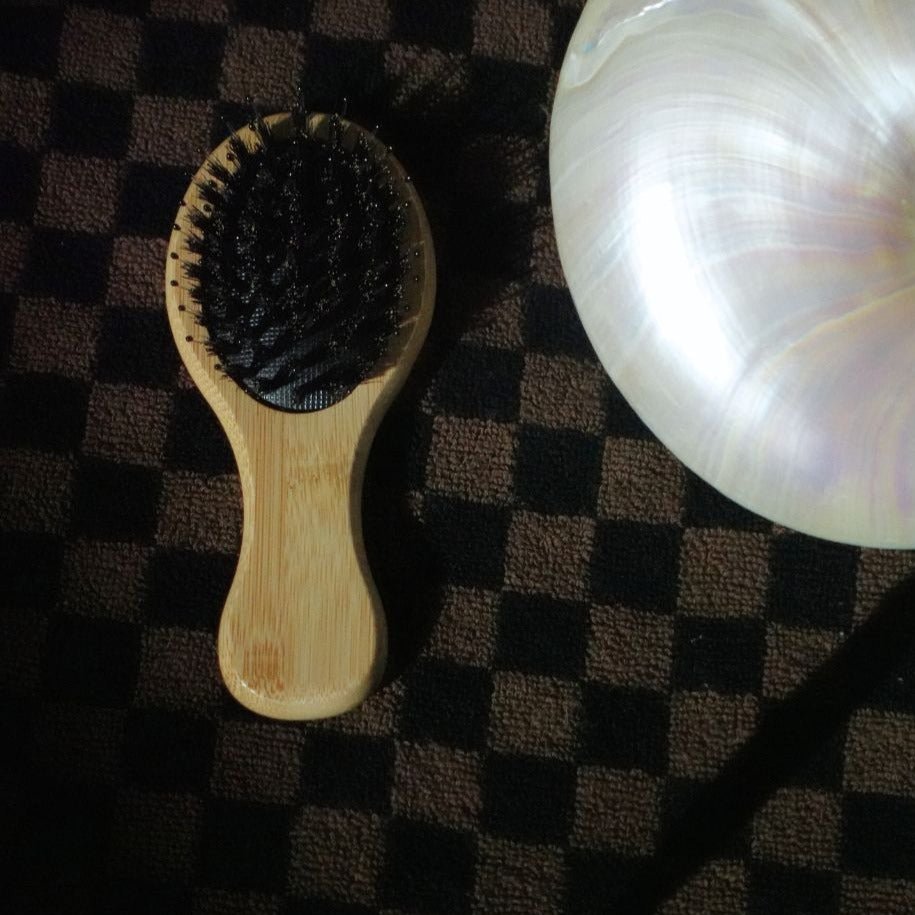 Tilley + Me Mini Detangle Bamboo Travel Hairbrush – Compact & Gentle on Hair - OVERLANDERS Outfitter