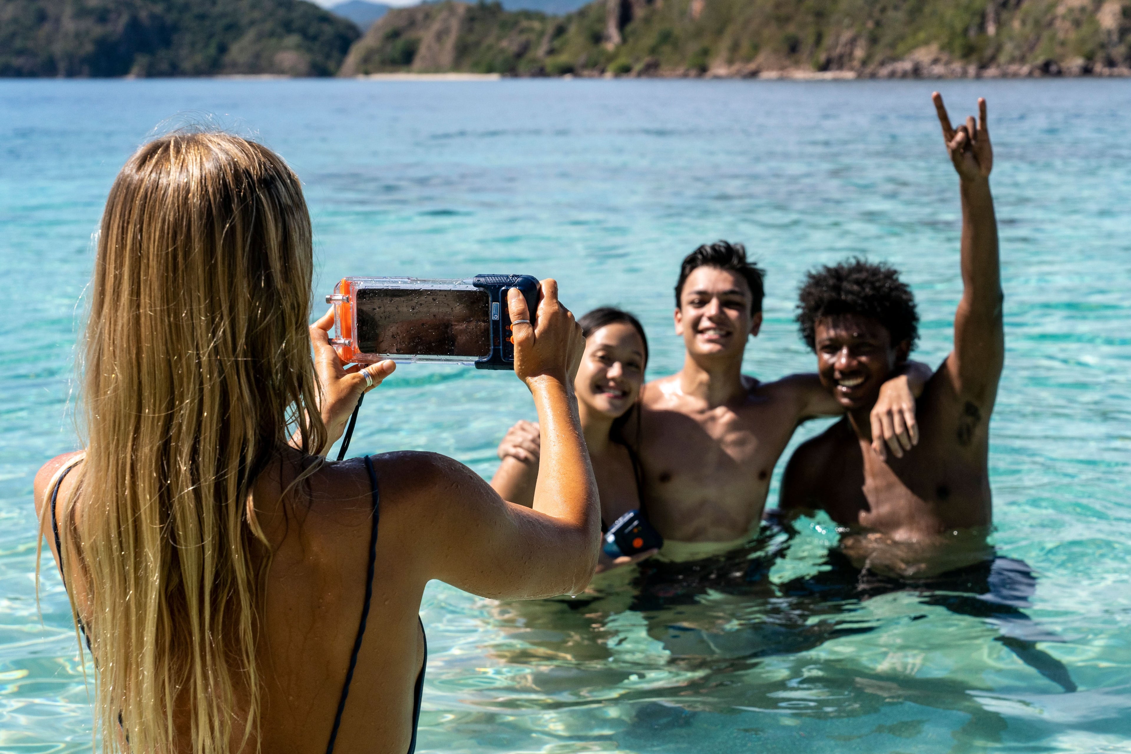 H1+ Smart Waterproof Phone Case - OVERLANDERS Outfitter