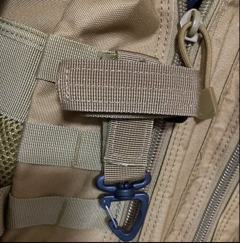 ONE SHEAR® Tactical MOLLE Carabiner Buckle – Multi-Use Nylon Storage Hook for Gloves, Rope & Gear - OVERLANDERS Outfitter