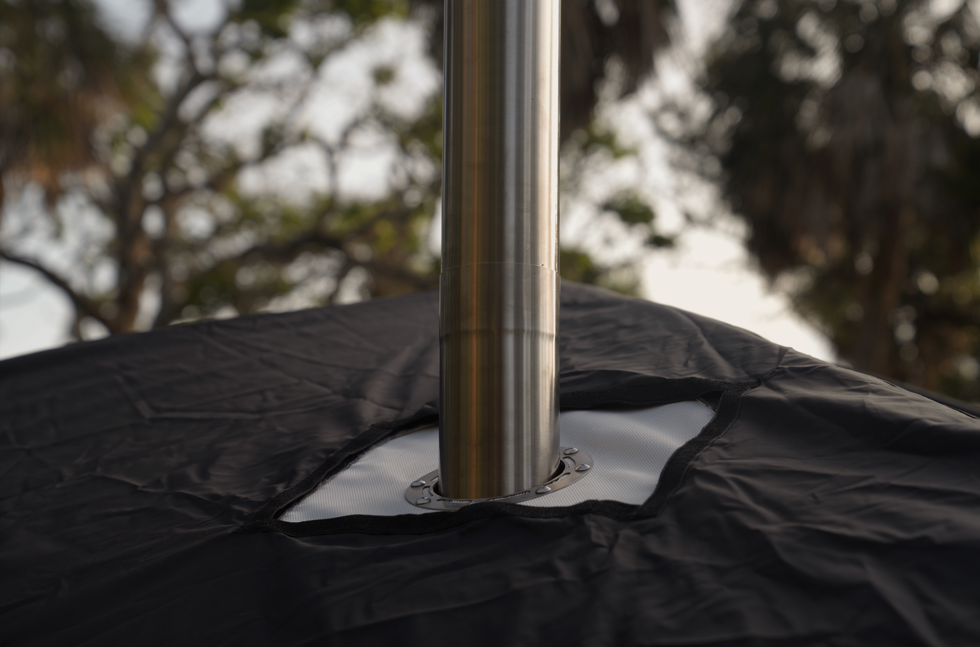 North Shore Sauna Nova 4 sauna tent starter package for 4 people, featuring a spacious and durable design.