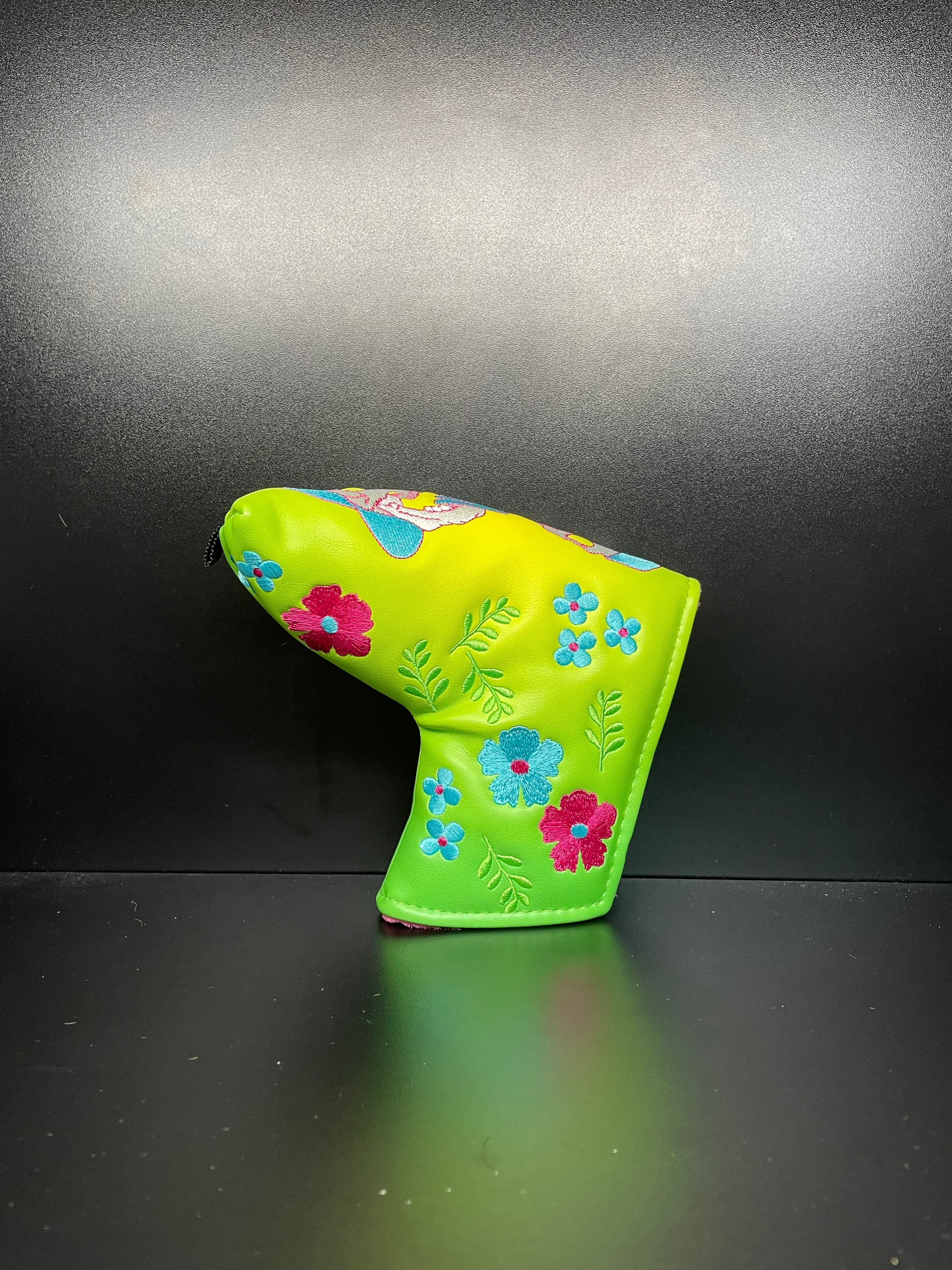 Skater skull design golf club headcover by ParWestGolf, featuring a skull motif with skate-inspired style.