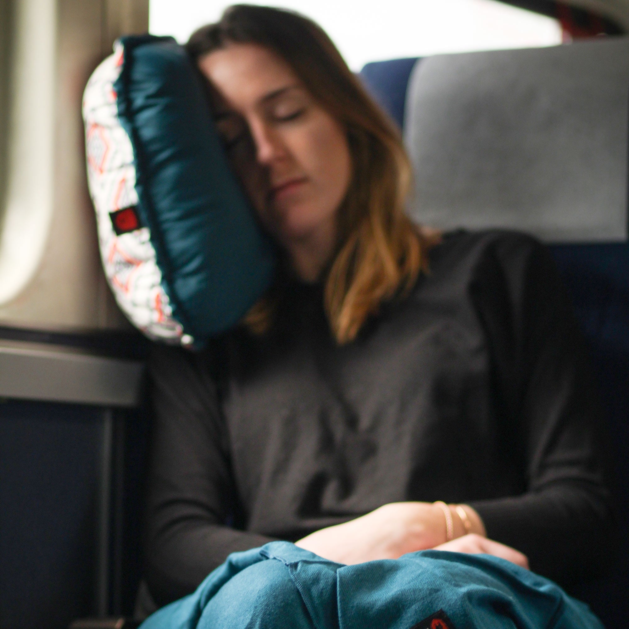 Puffy Adjustable Travel Pillow - OVERLANDERS Outfitter