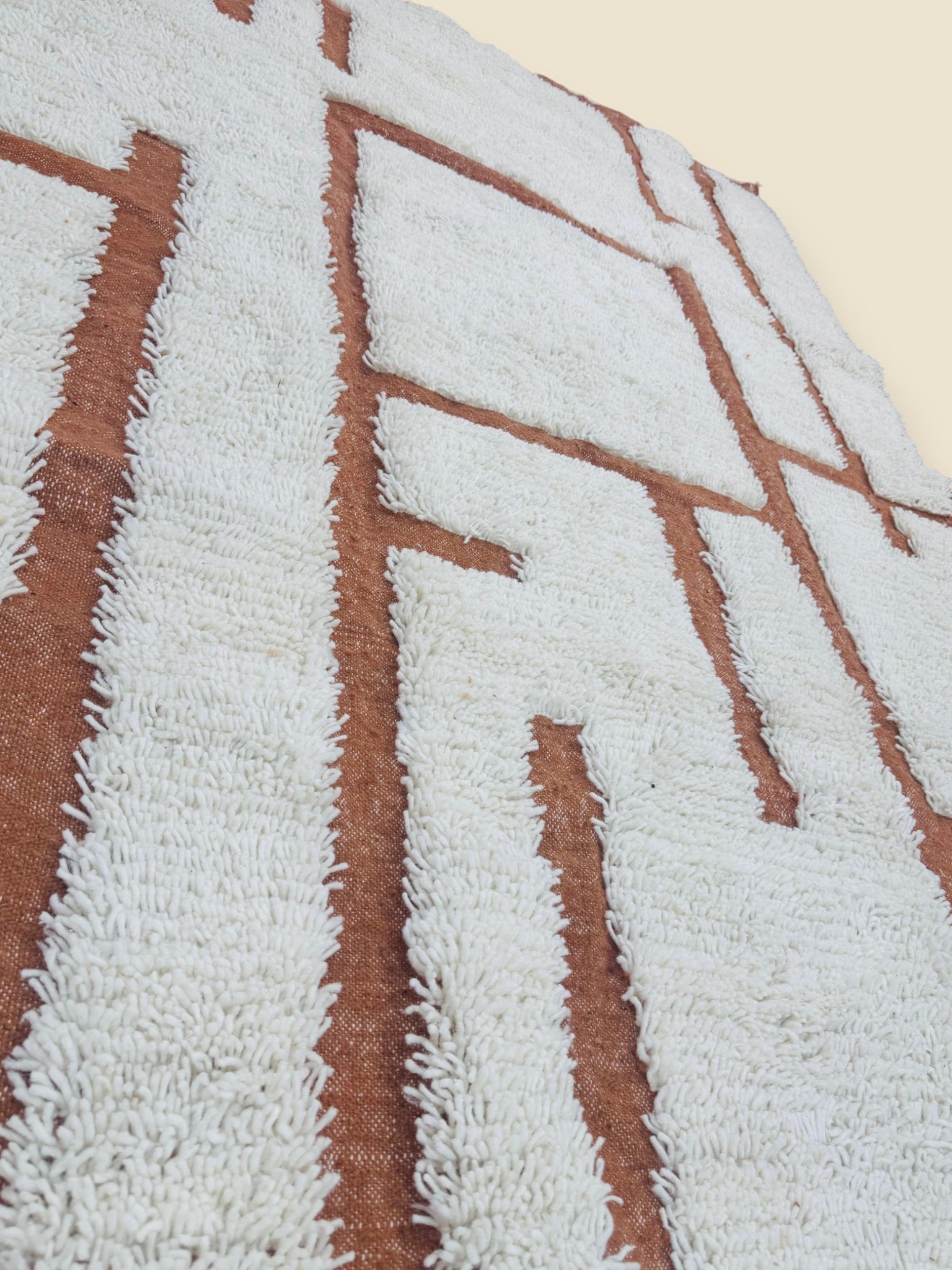 Tafenzut Abstract Berber Rug – Handmade Moroccan Wool Decor - We The Collective