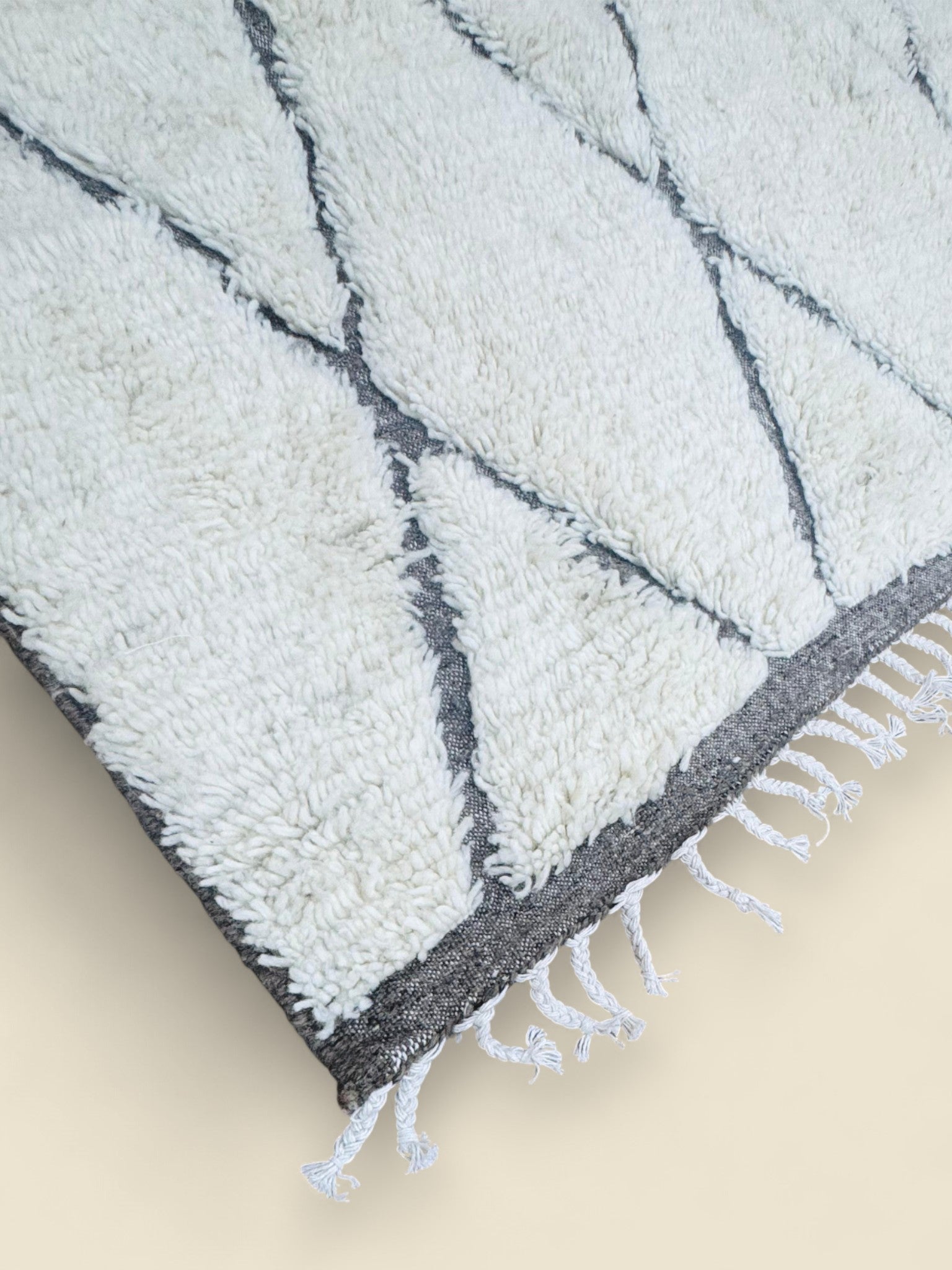 Moroccan Tihya Berber Carpet – Neutral Cream Shag Rug - We The Collective