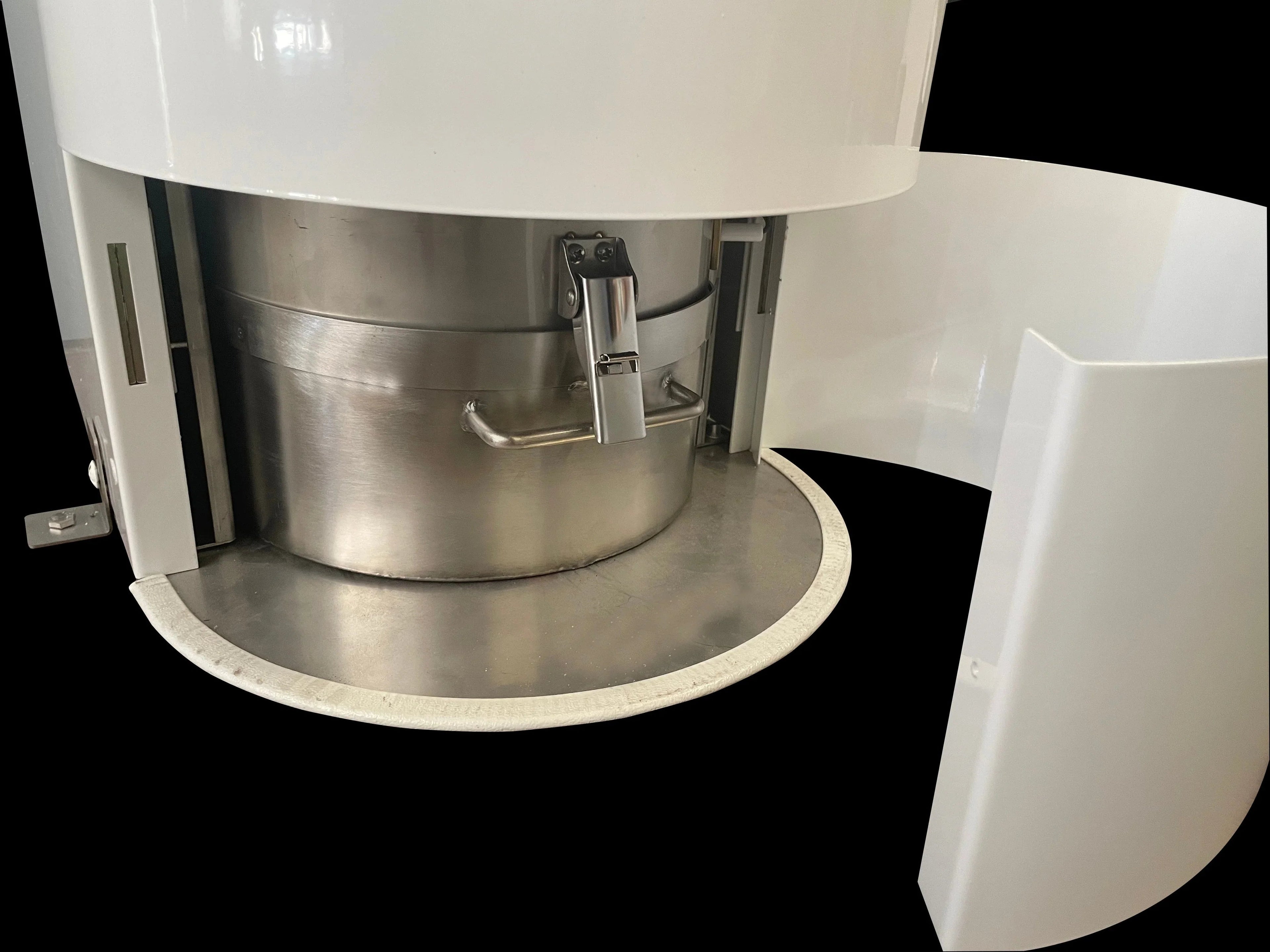 TinyJohn Electric - Waterless Incinerator Toilet - OVERLANDERS Outfitter