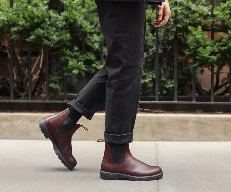 Runnwalk men's Blundstone 2130 Classics Chelsea boots in auburn leather, showing the stylish slip-on design and rugged sole.