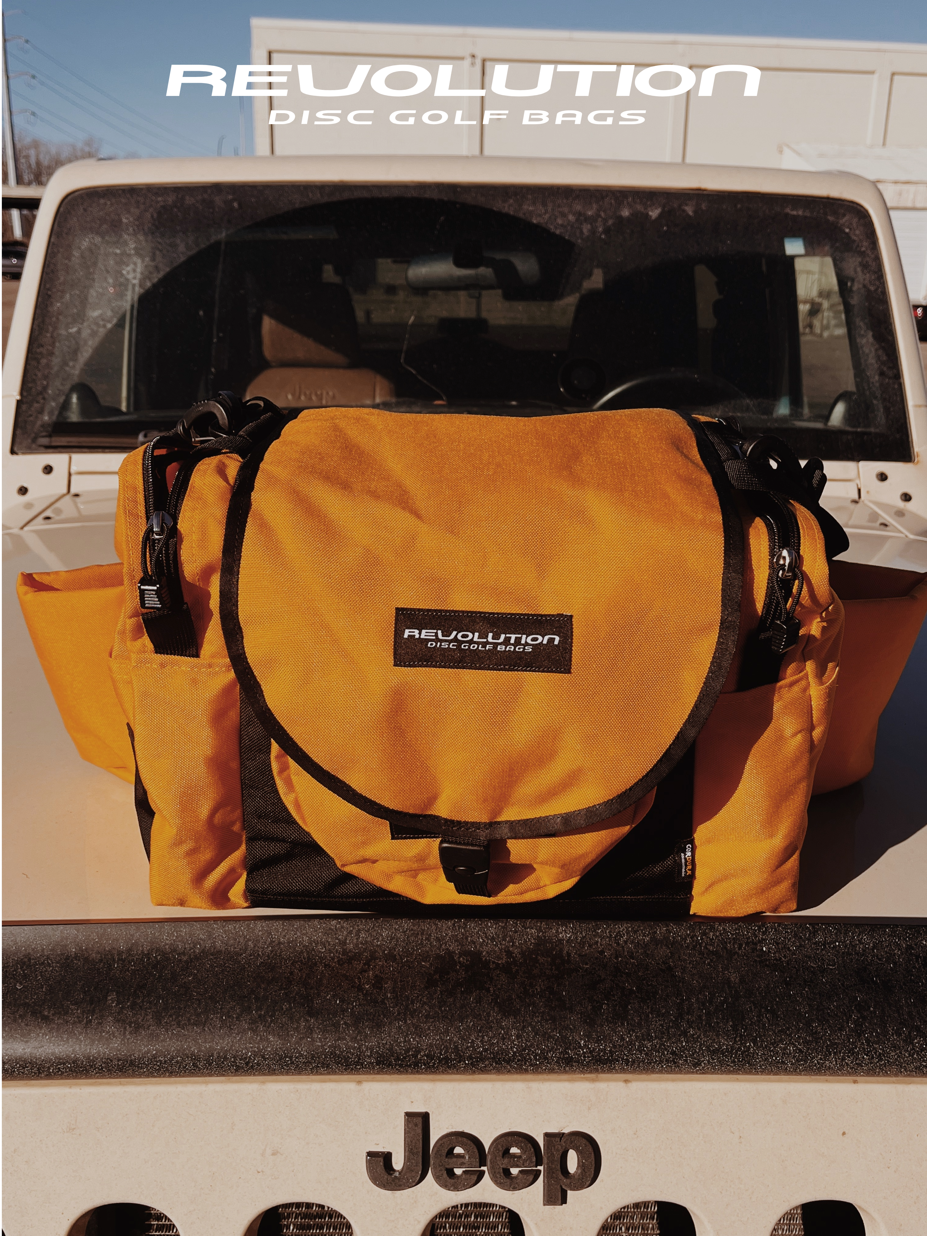 Gotta Go Gotta Throw Revolution Carolina Team V3 disc golf bag in golden dream color with multiple compartments and adjustable straps